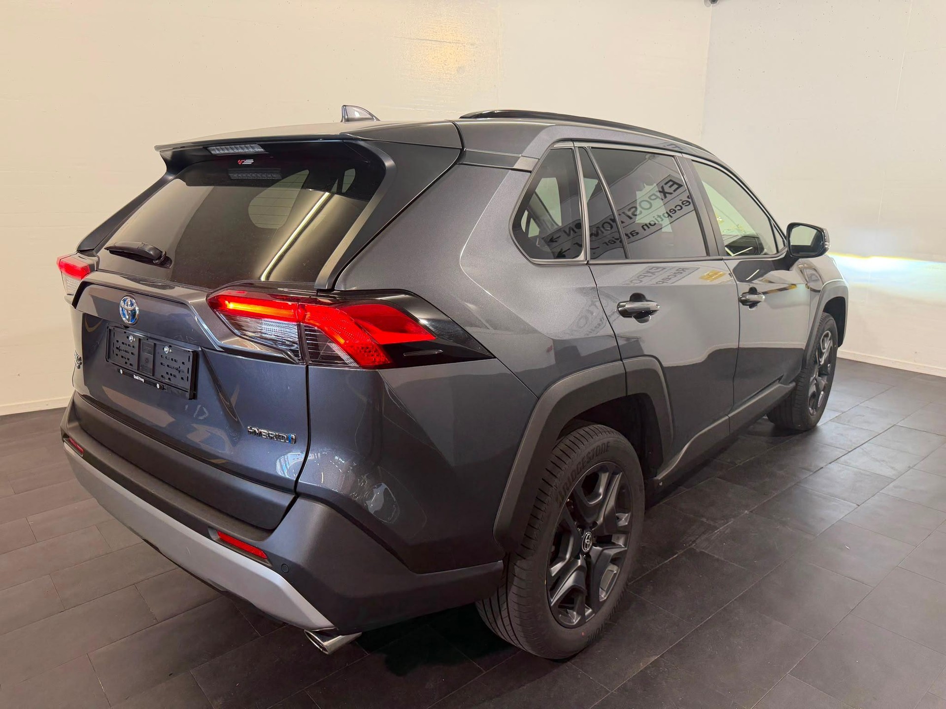 TOYOTA RAV4 2.5 HEV Adventure-image-1