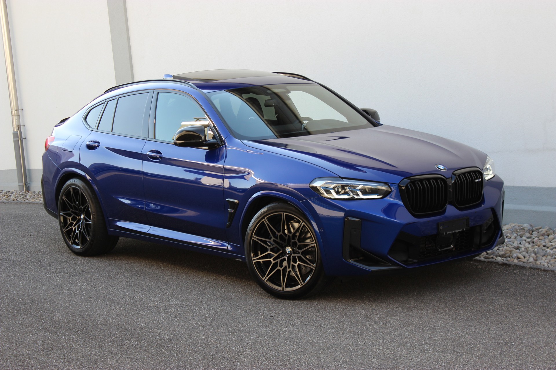 BMW X4M xDrive M Competition *MARINA BAY BLAU METALLIC*-image-2