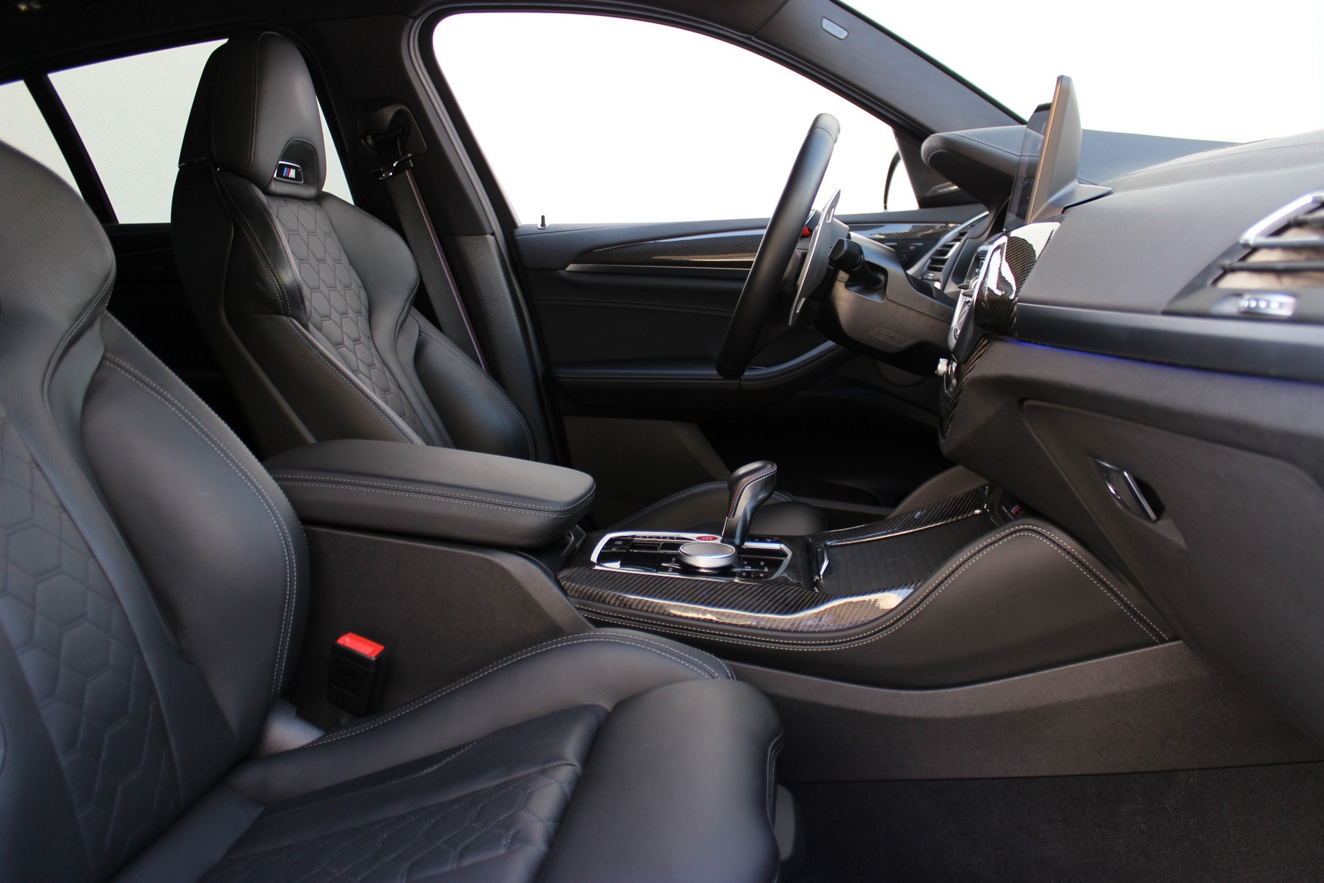 BMW X4M xDrive M Competition *MARINA BAY BLAU METALLIC*-image-3