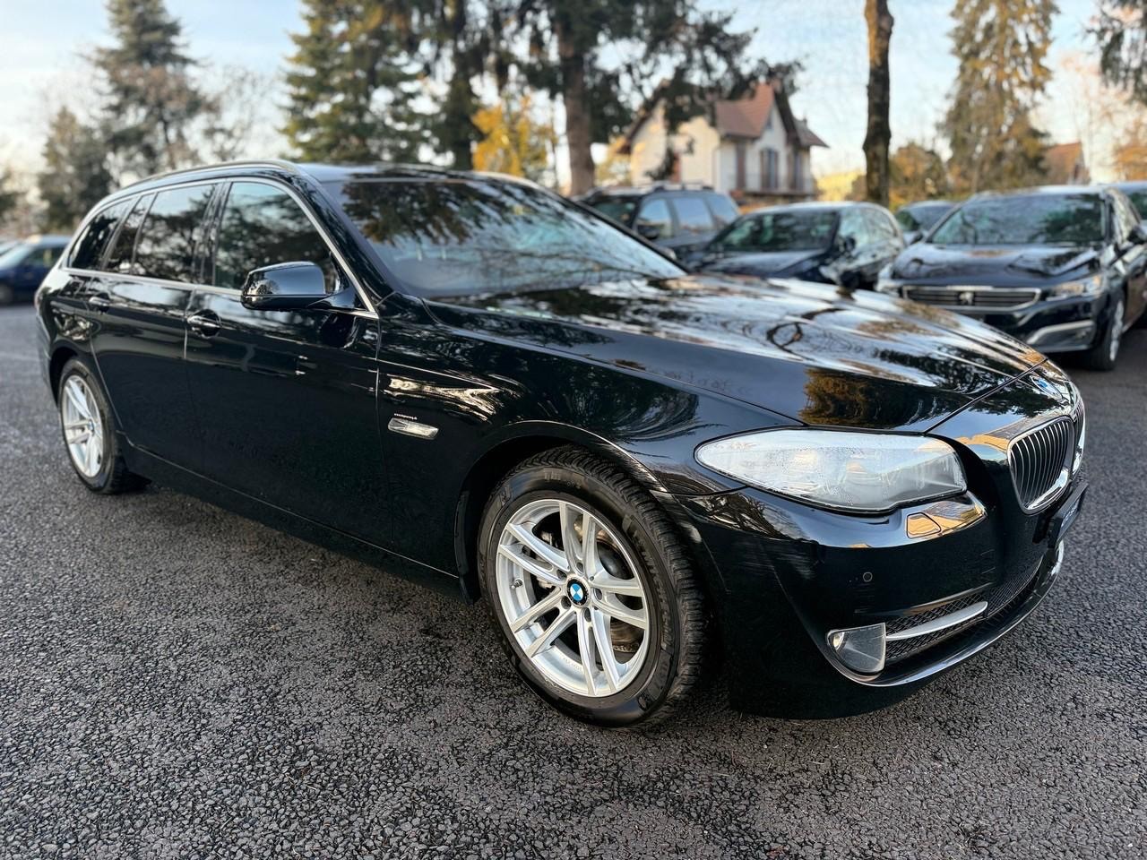 BMW 520d Touring Steptronic-image-5