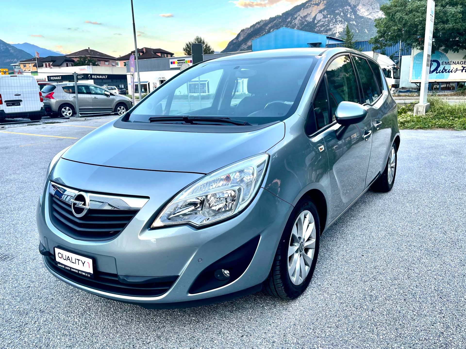 OPEL Meriva 1.4 Turbo Cosmo Automatic-image-17