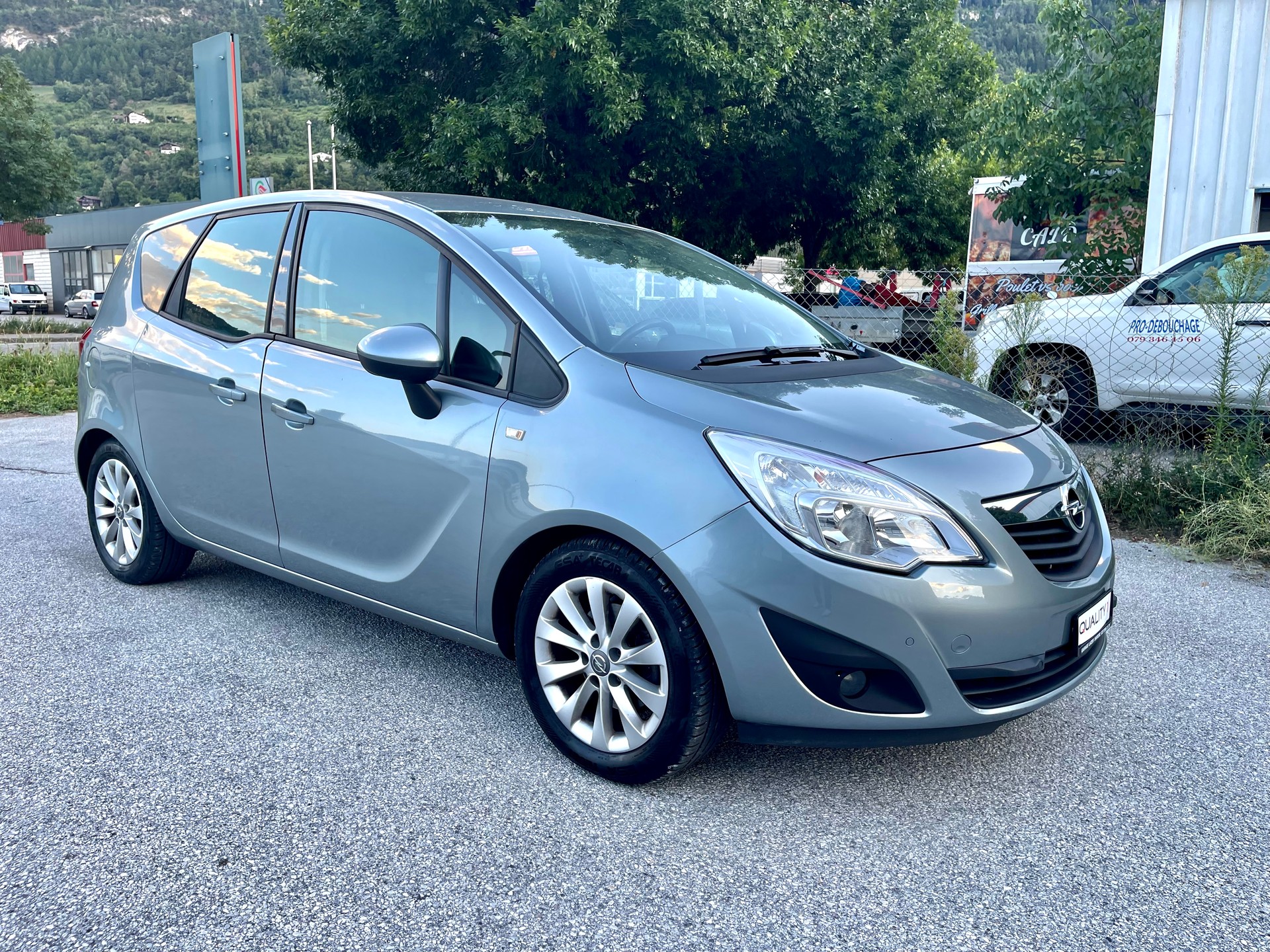OPEL Meriva 1.4 Turbo Cosmo Automatic-image-24