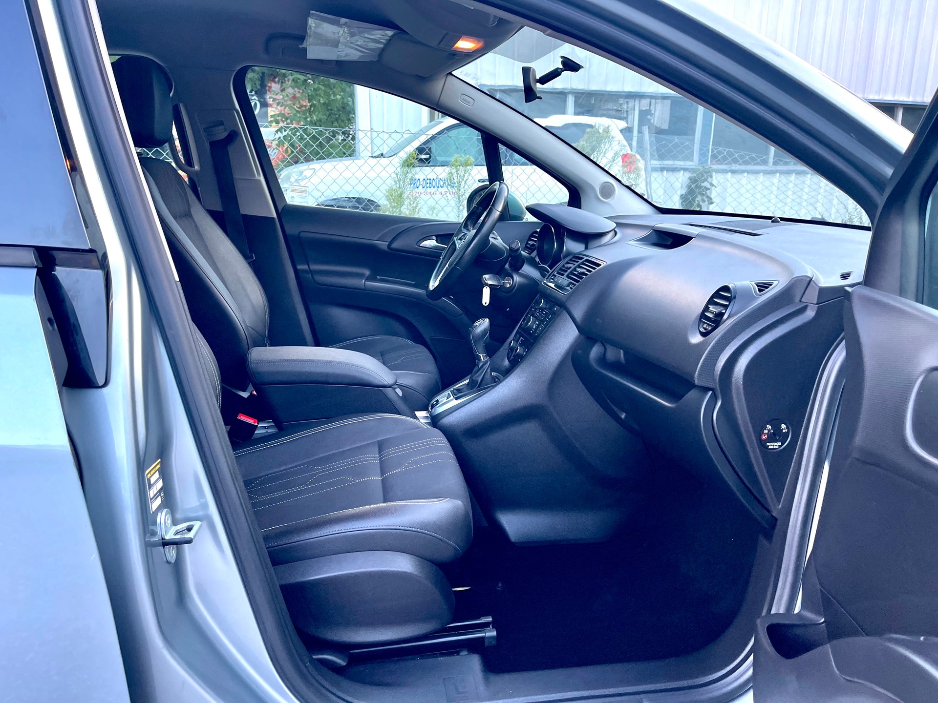 OPEL Meriva 1.4 Turbo Cosmo Automatic-image-19