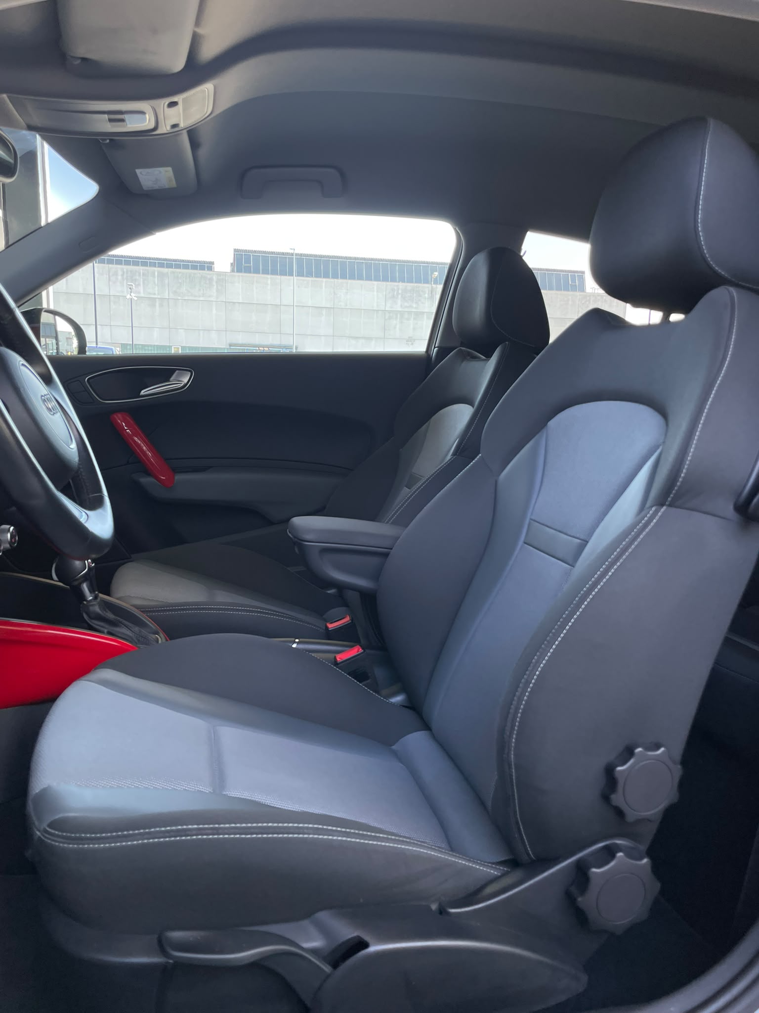 AUDI A1 1.8 TFSI Sport S-Tronic-image-5