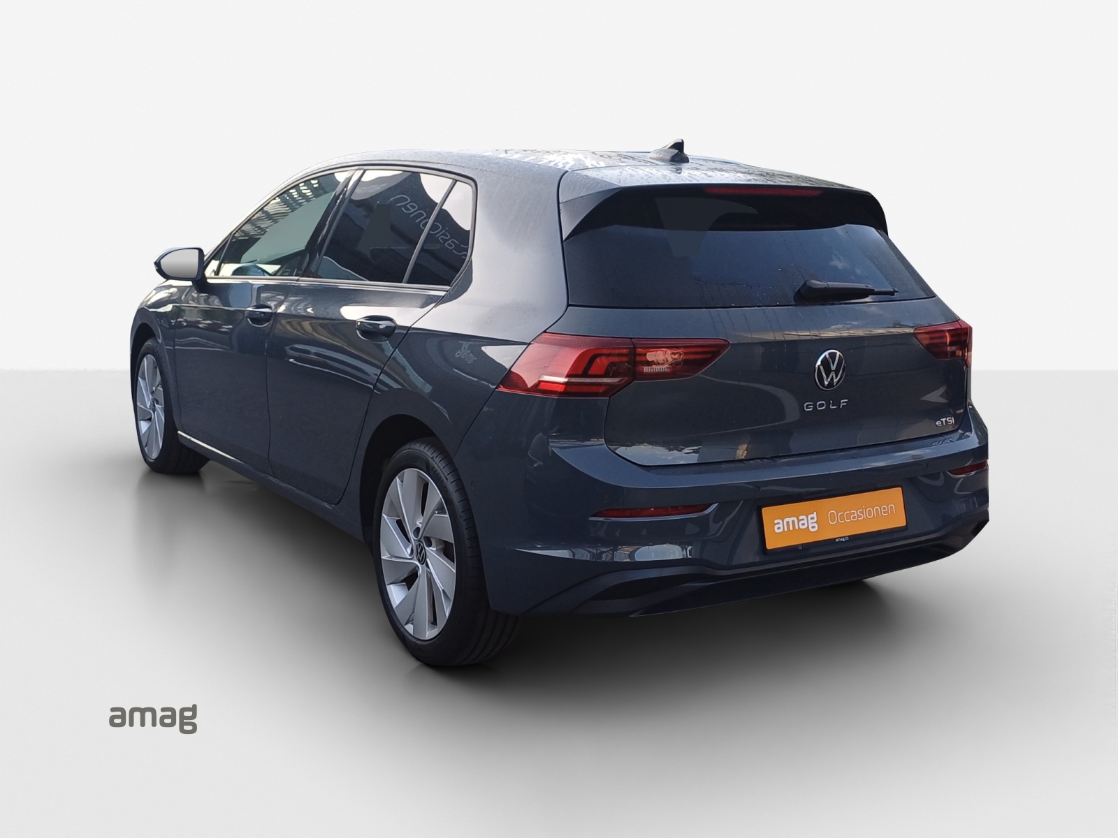 VW Golf 1.5 e TSI mHEV Life DSG-image-2