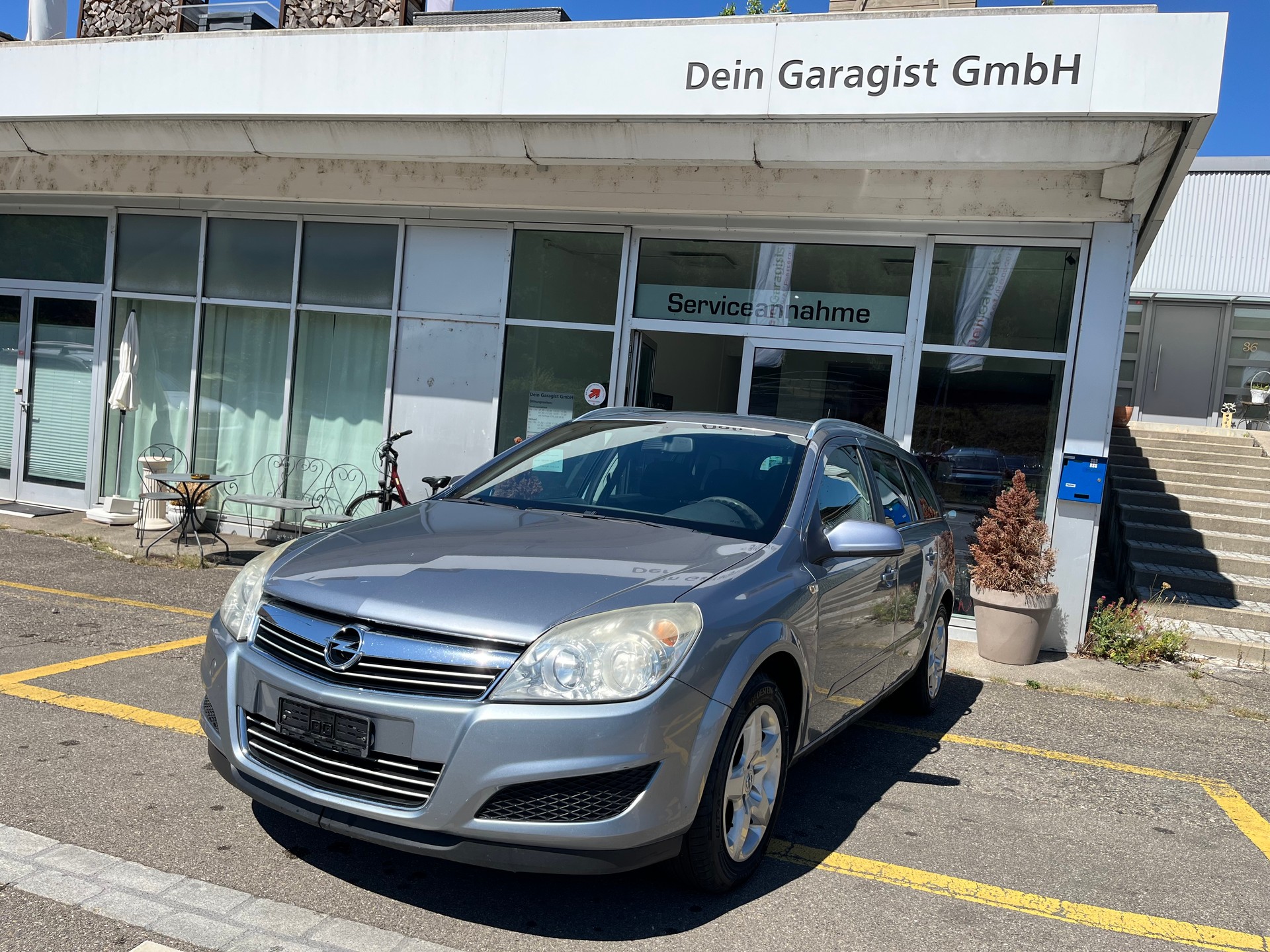 OPEL Astra Caravan 1.8i 16V Cosmo-image-0