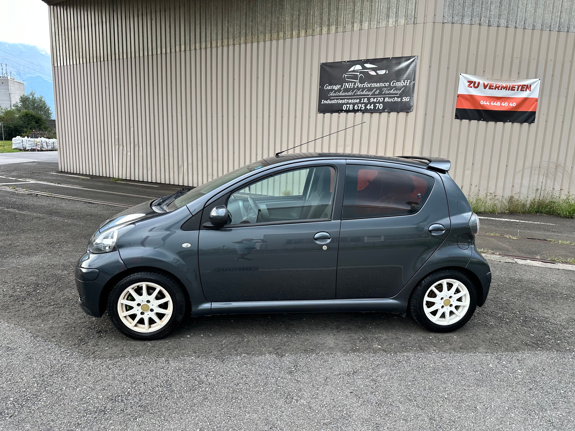 TOYOTA Aygo 1.0 Linea Terra-image-3