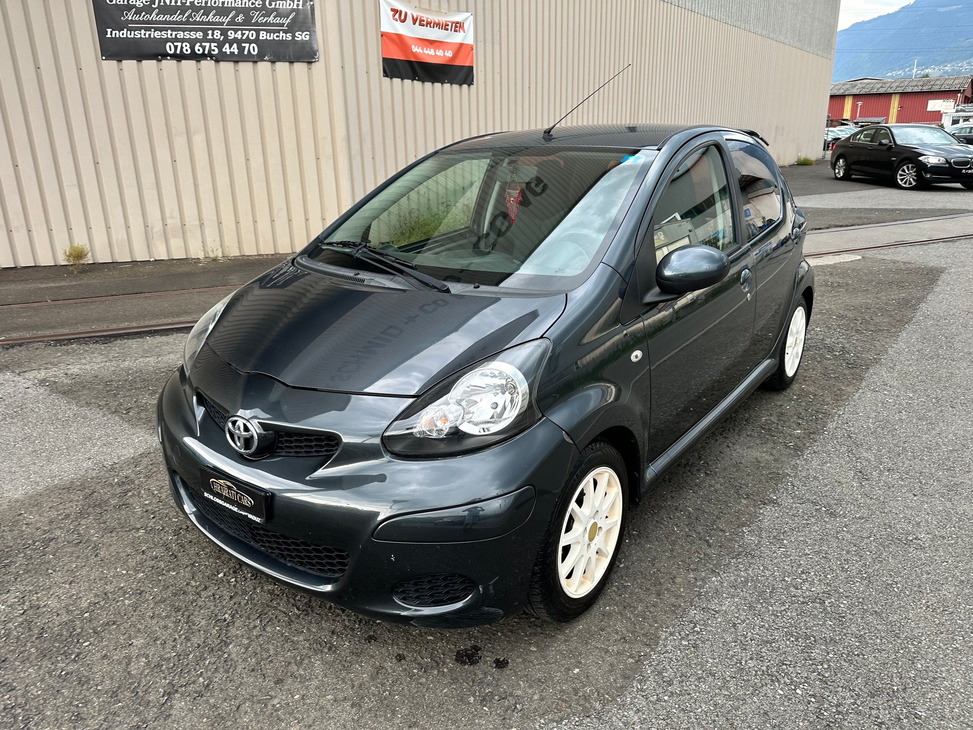 TOYOTA Aygo 1.0 Linea Terra-image-2