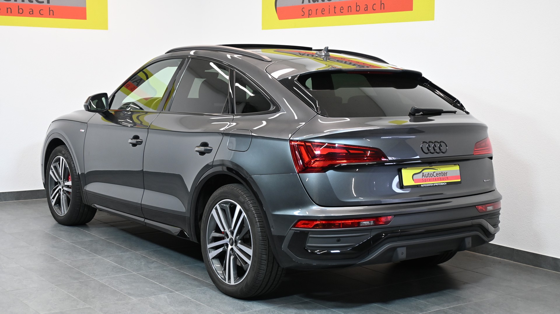 AUDI Q5 Sportback 55 TFSI e PHEV S-LINE & S-LINE COMPETITION quattro S-tronic-image-14
