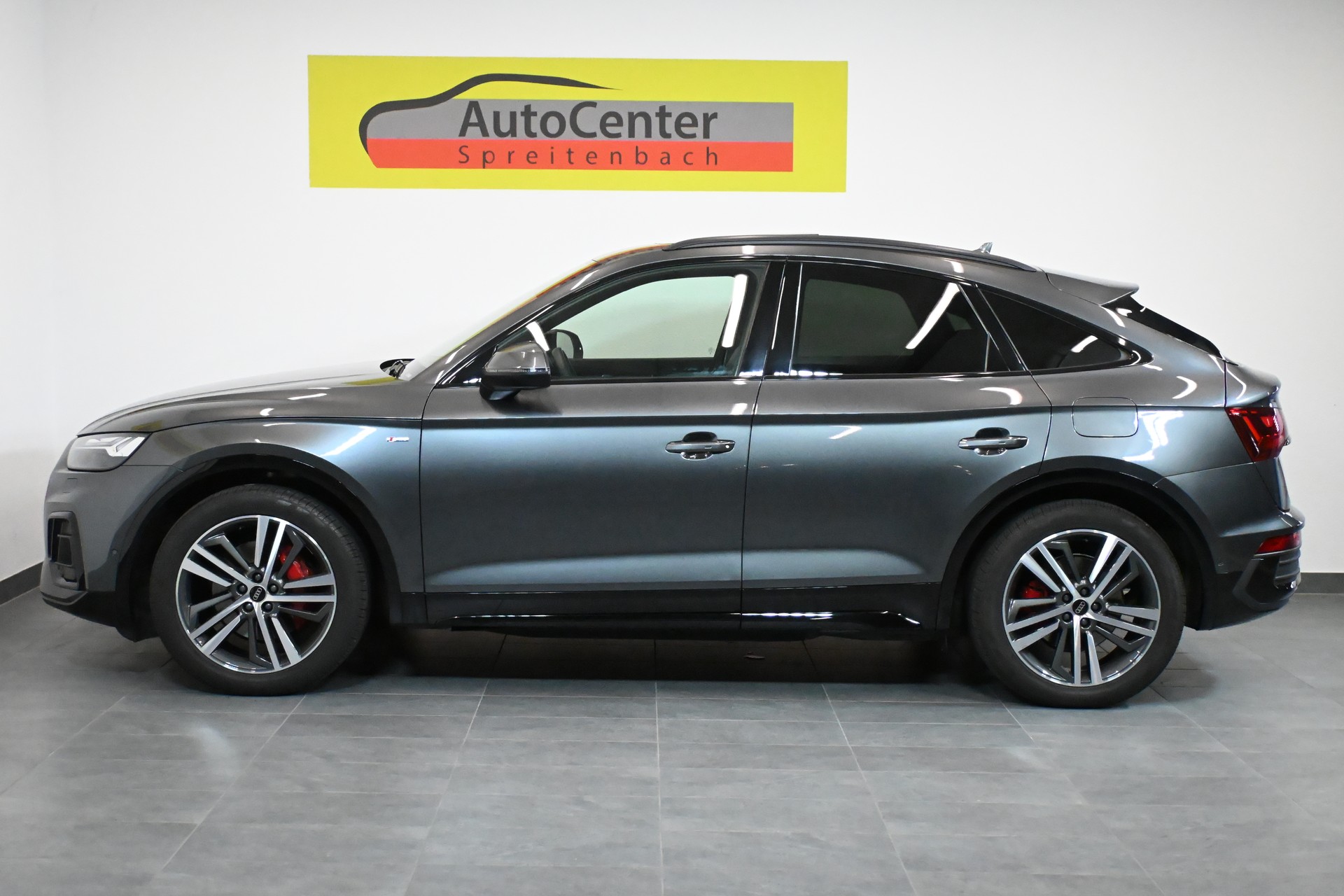 AUDI Q5 Sportback 55 TFSI e PHEV S-LINE & S-LINE COMPETITION quattro S-tronic-image-13
