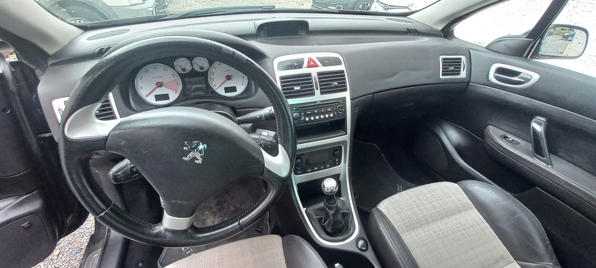 PEUGEOT 307 CC 2.0 16V Dynamic-image-10