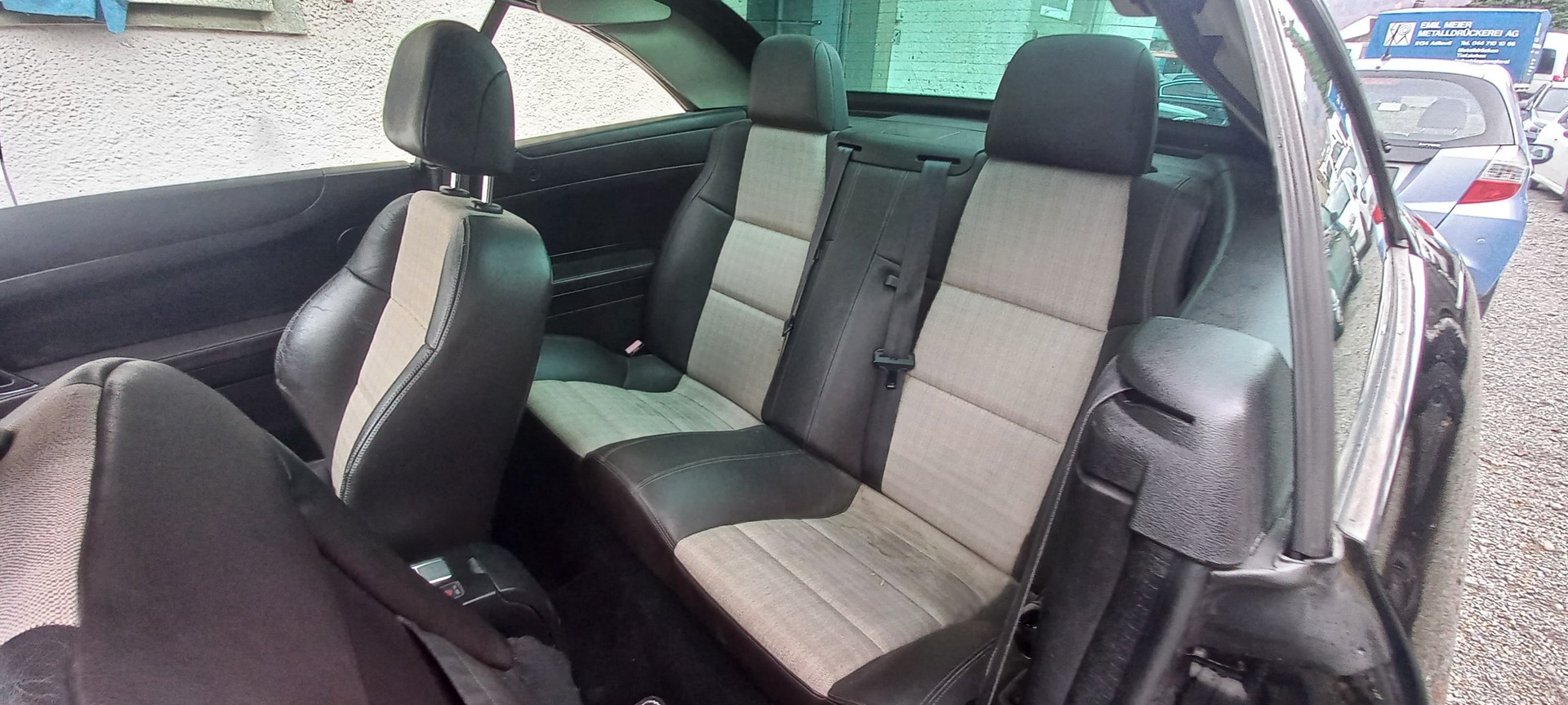 PEUGEOT 307 CC 2.0 16V Dynamic-image-11