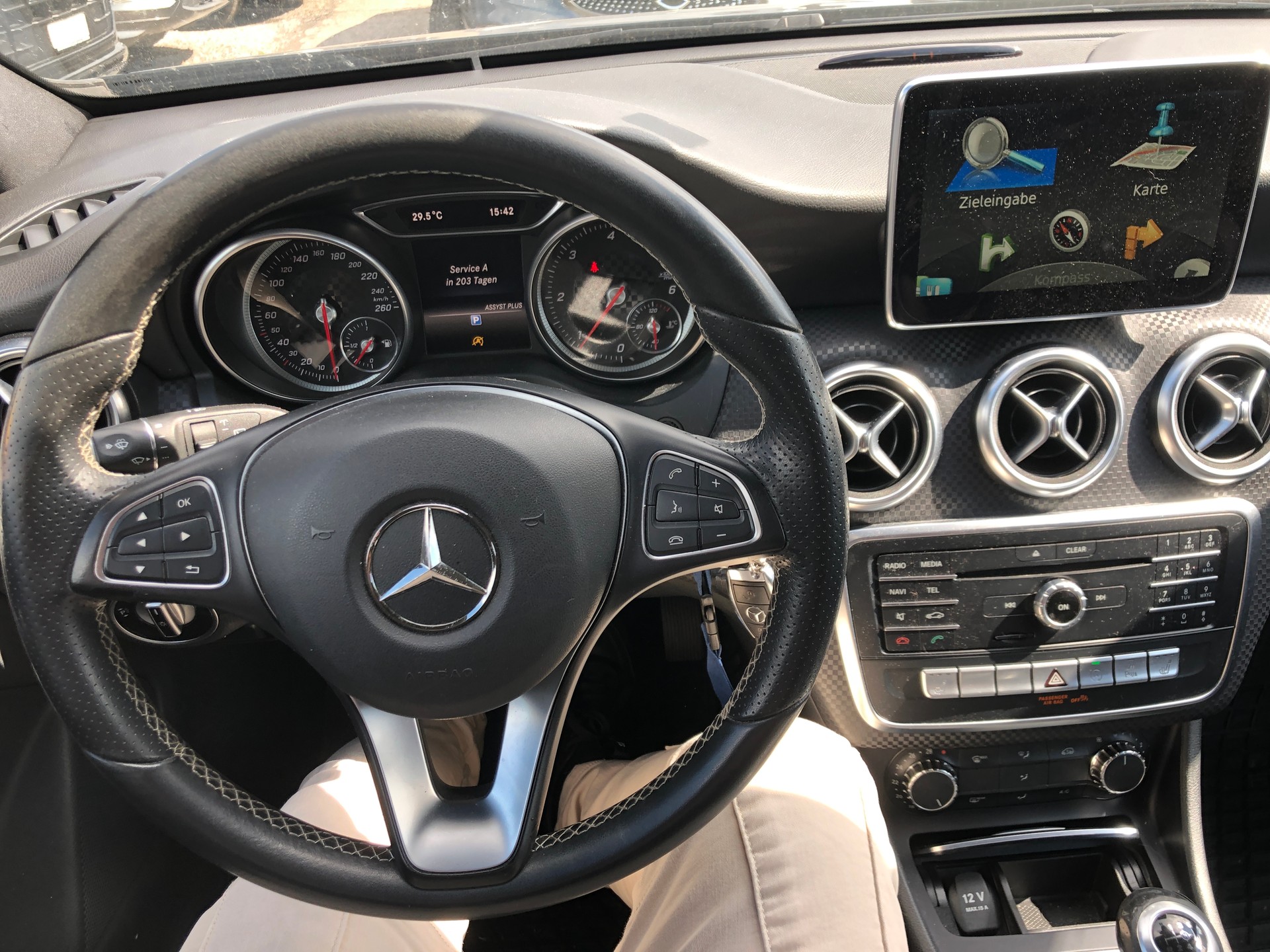 MERCEDES-BENZ A 180-image-7
