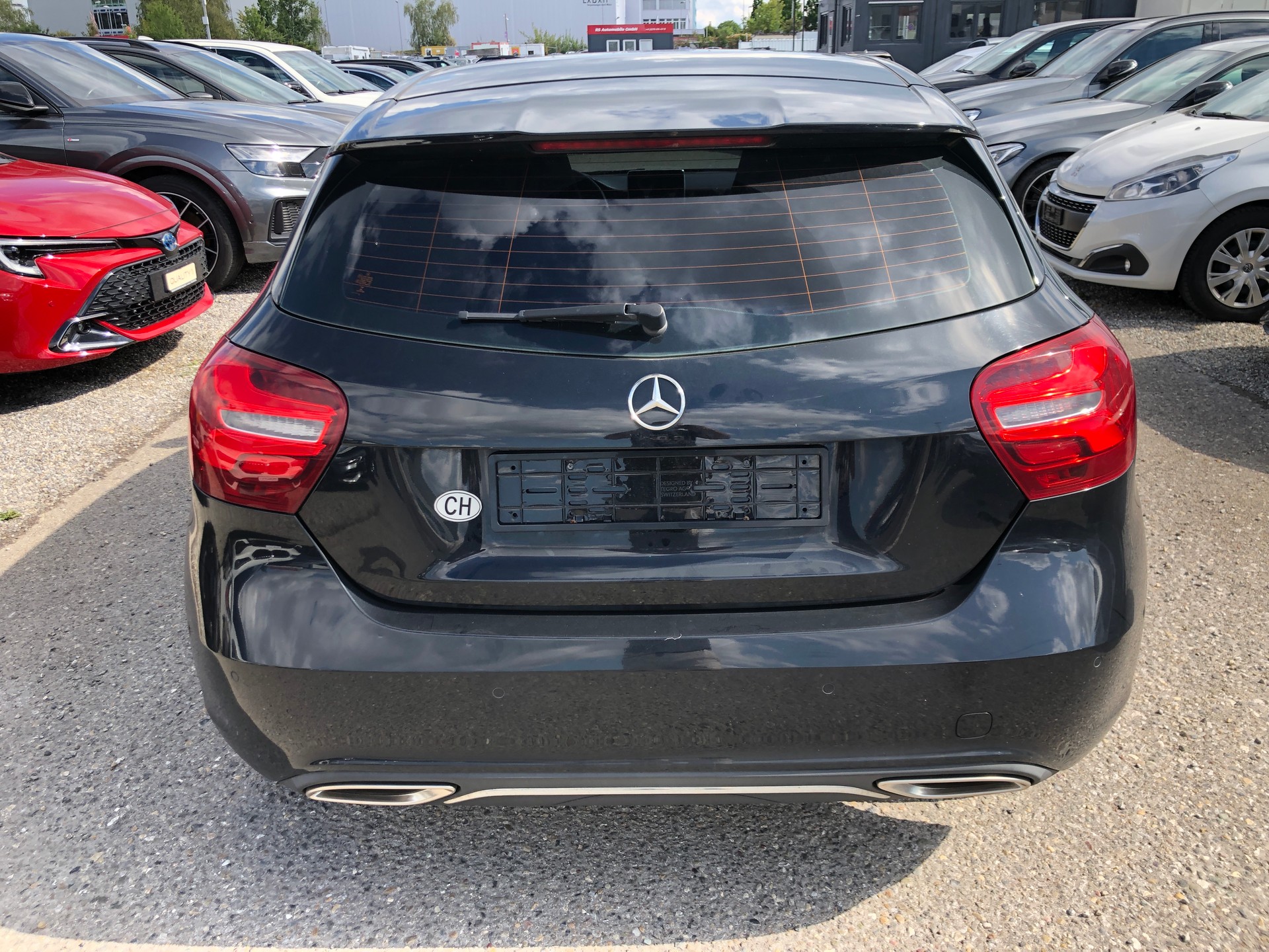 MERCEDES-BENZ A 180-image-4