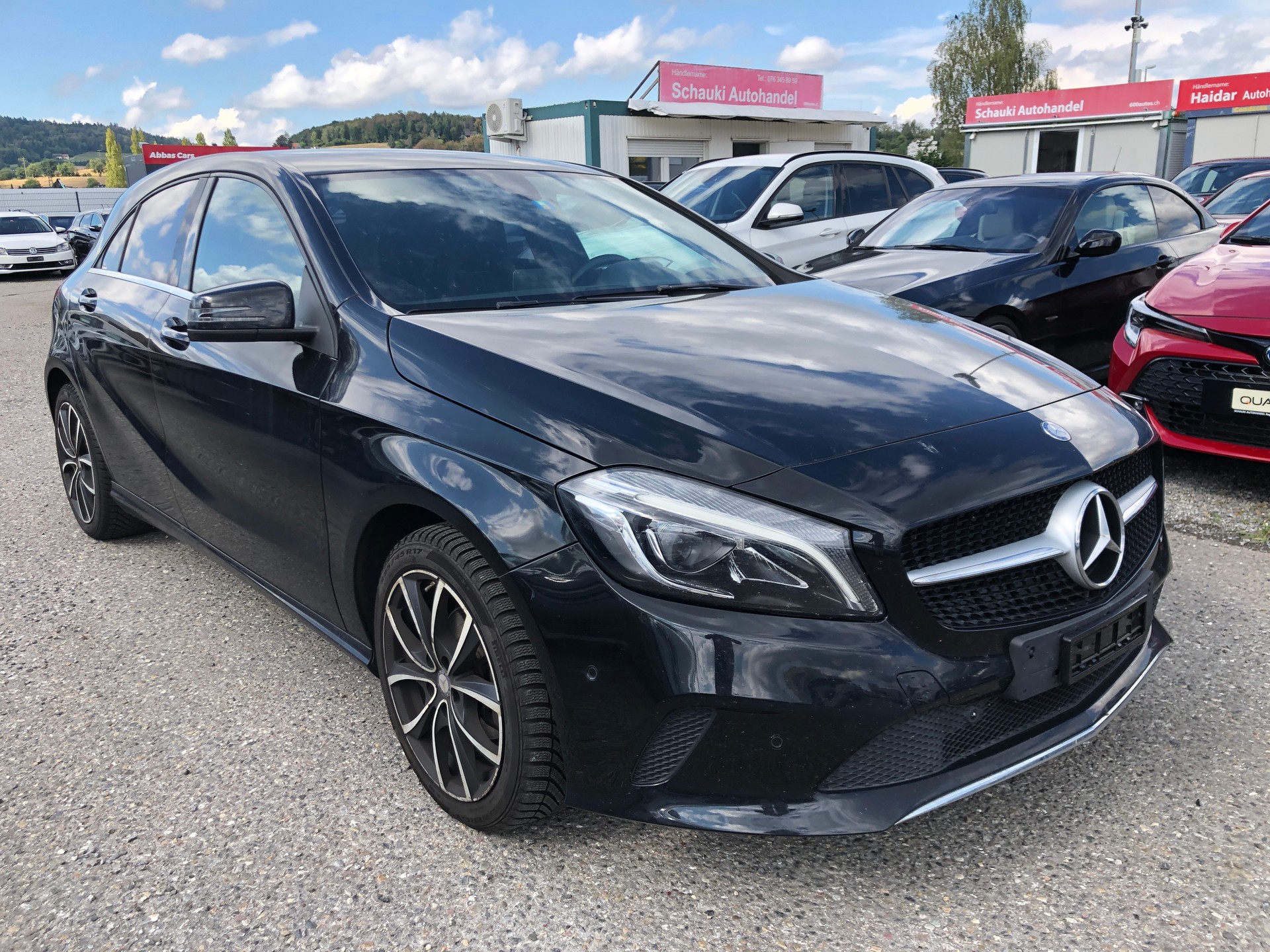 MERCEDES-BENZ A 180-image-2
