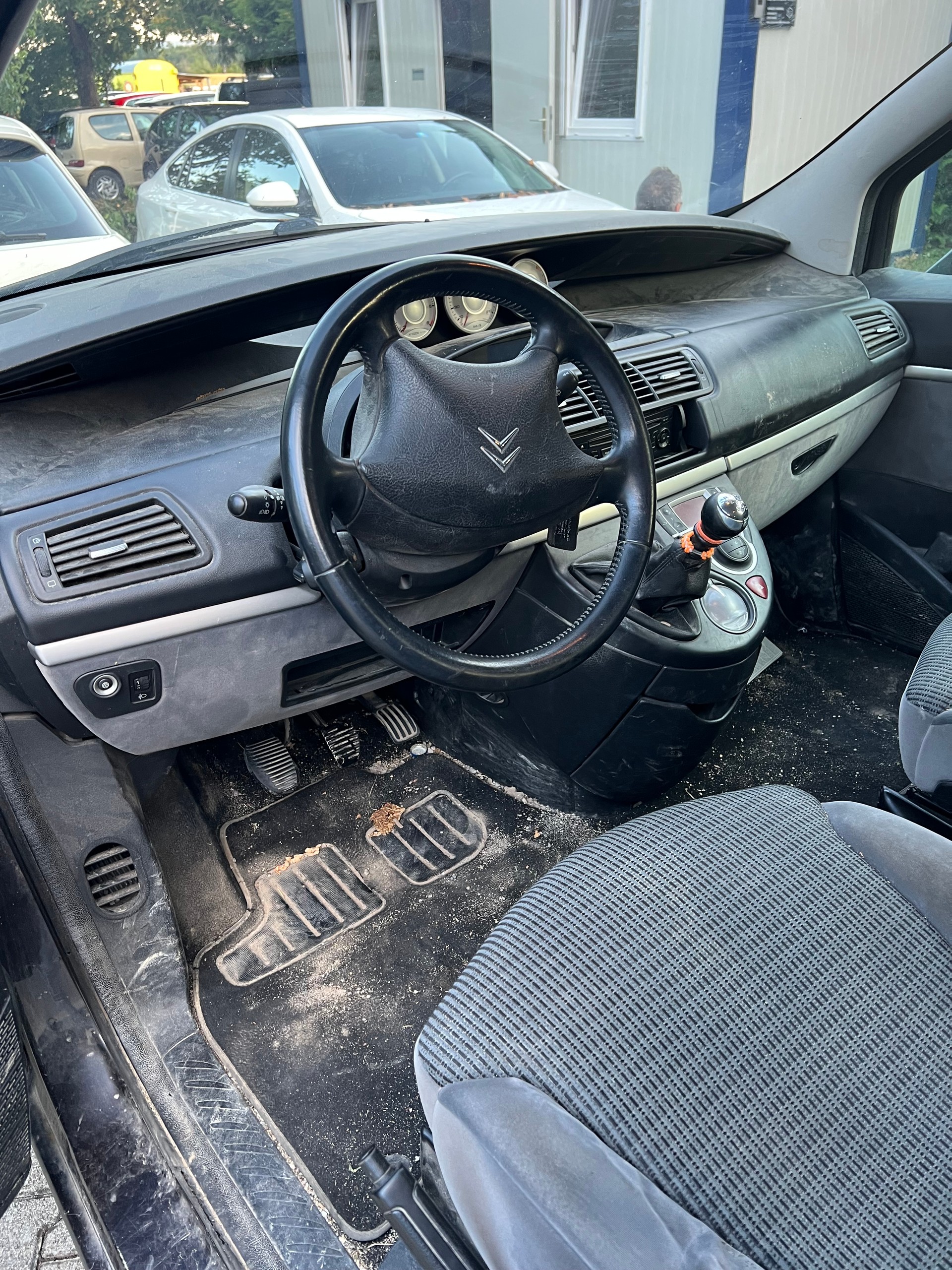 CITROEN C8 2.0 16V HDi Exclusive-image-5