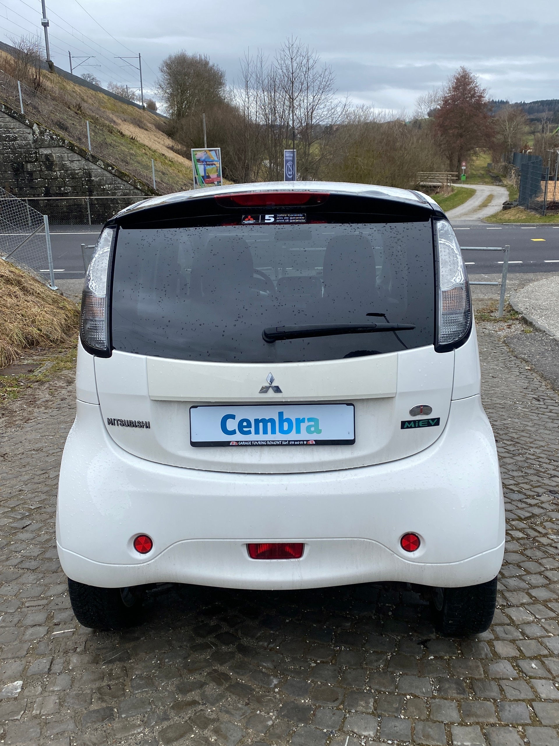 MITSUBISHI i MiEV Style-image-2