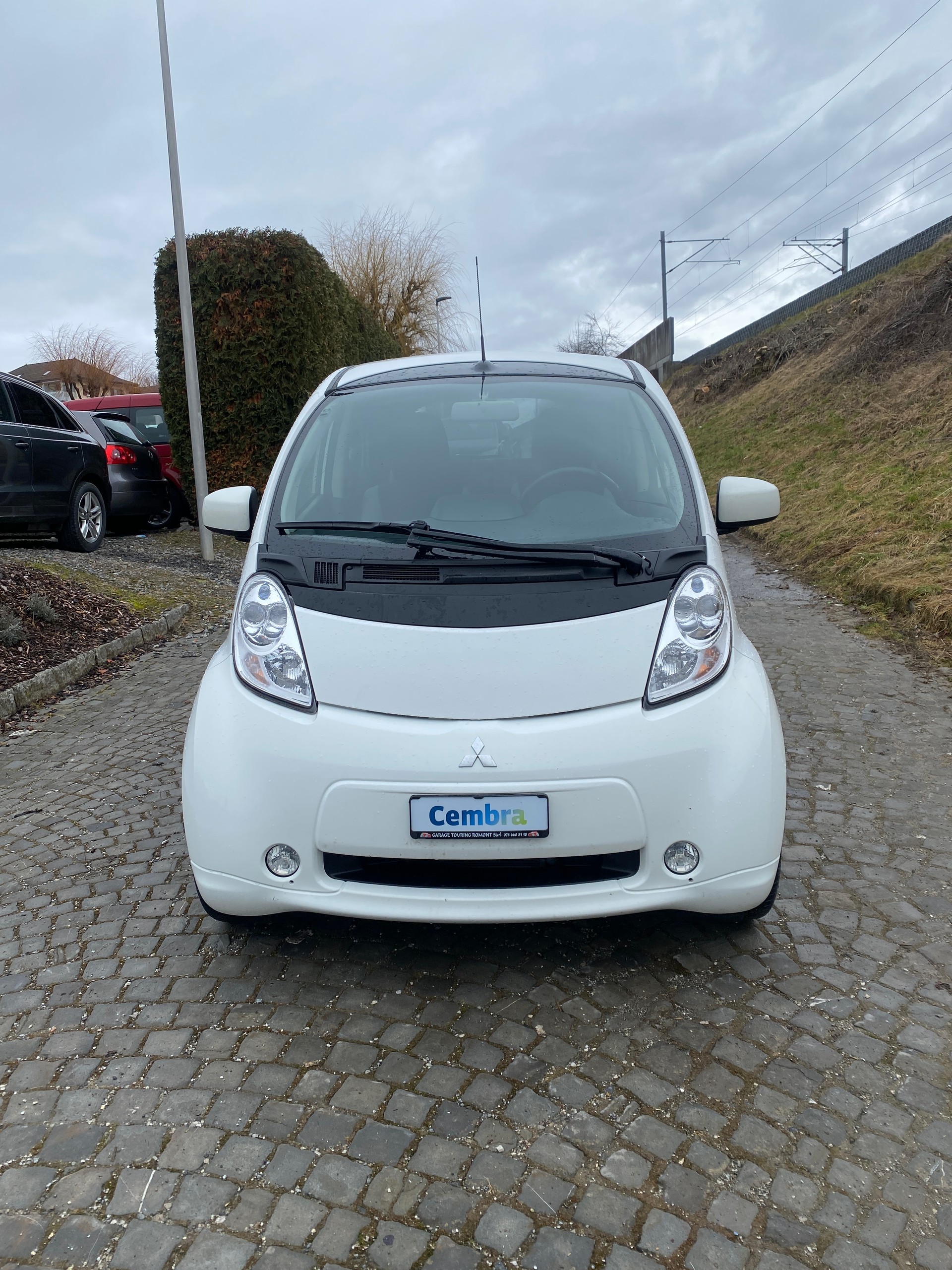 MITSUBISHI i MiEV Style-image-0