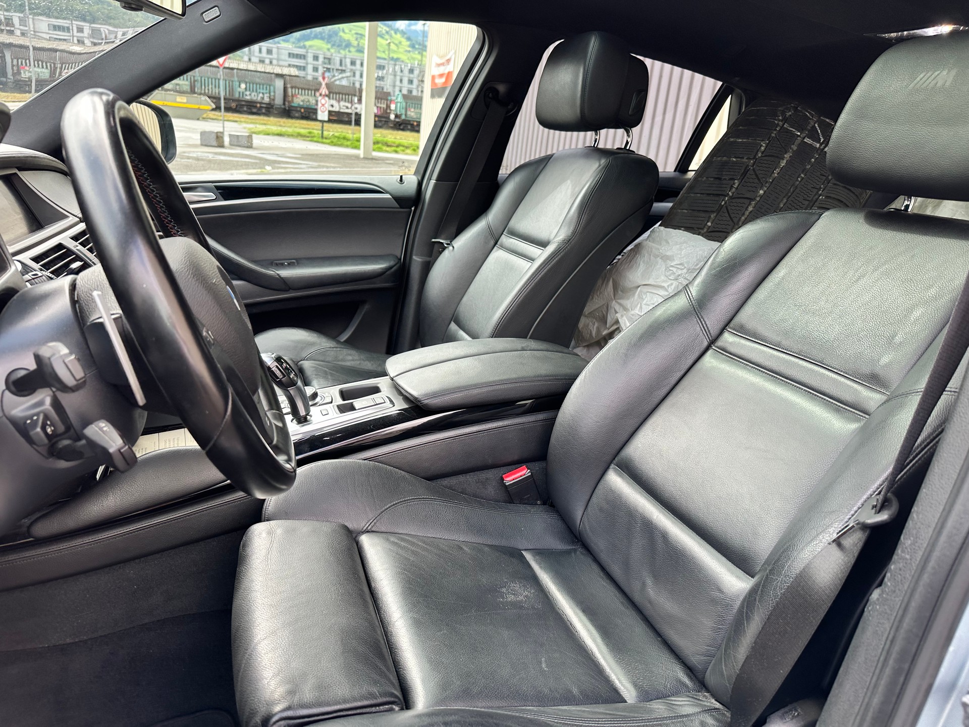 BMW X6 M Steptronic-image-12