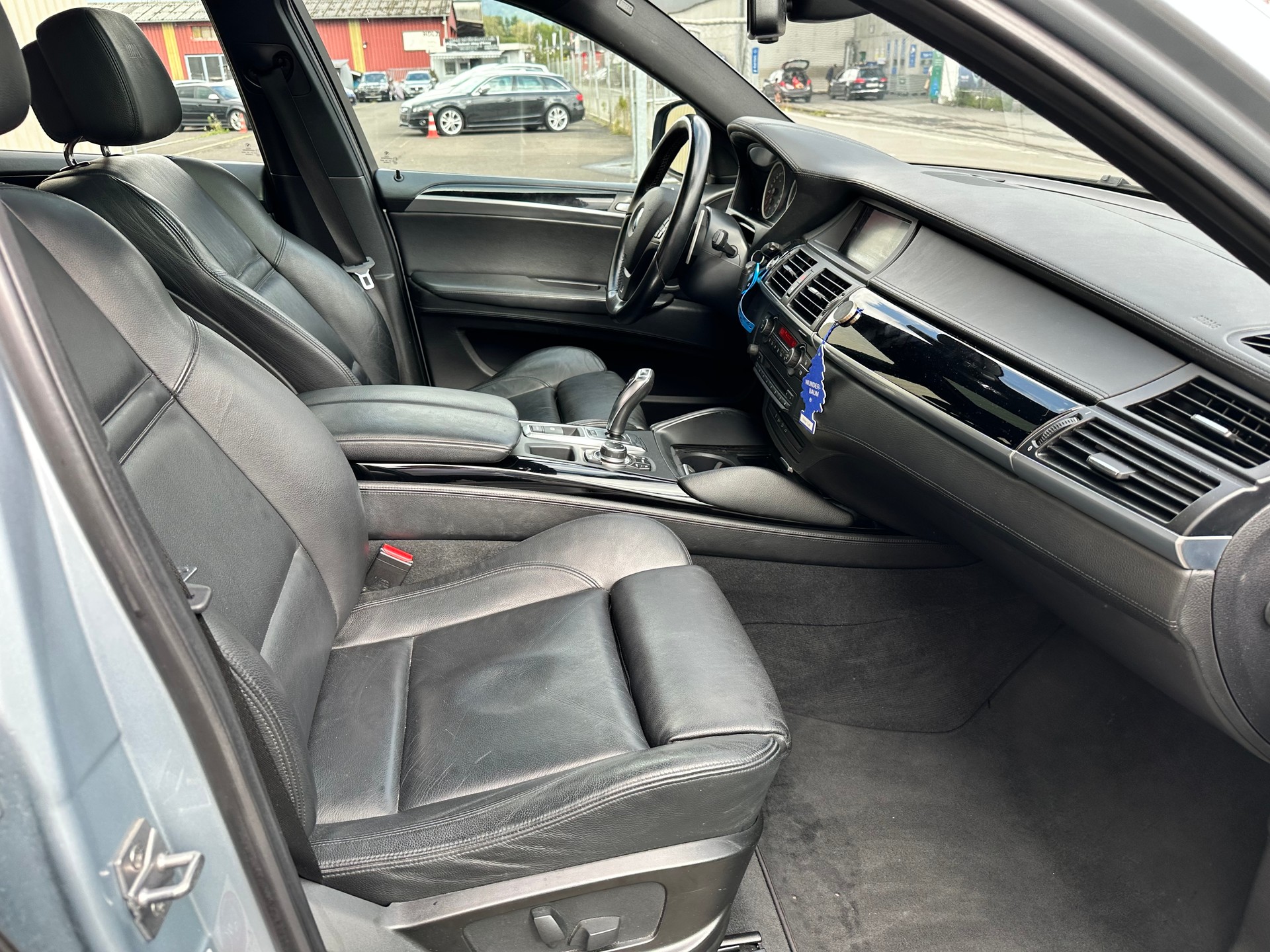 BMW X6 M Steptronic-image-15