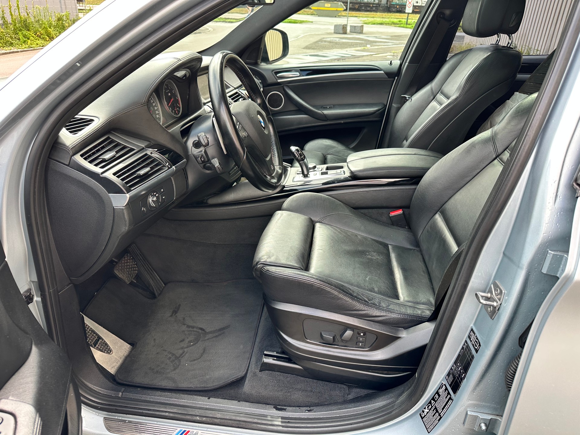 BMW X6 M Steptronic-image-11