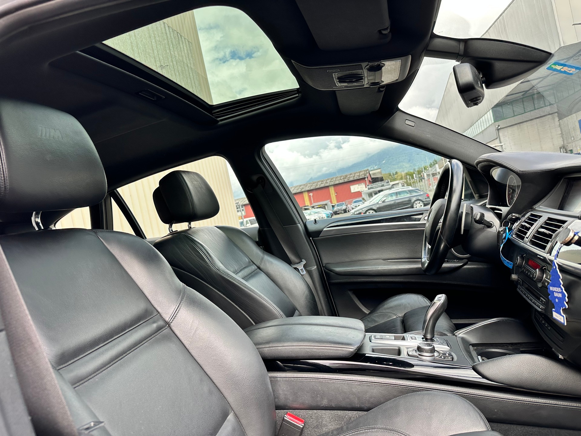 BMW X6 M Steptronic-image-14