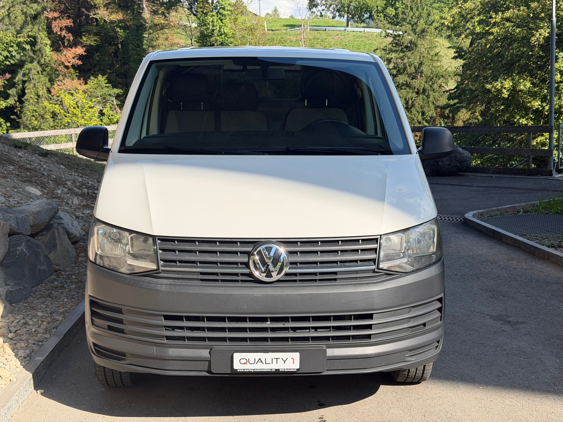 VW T6 2.0 TDI Entry-image-1