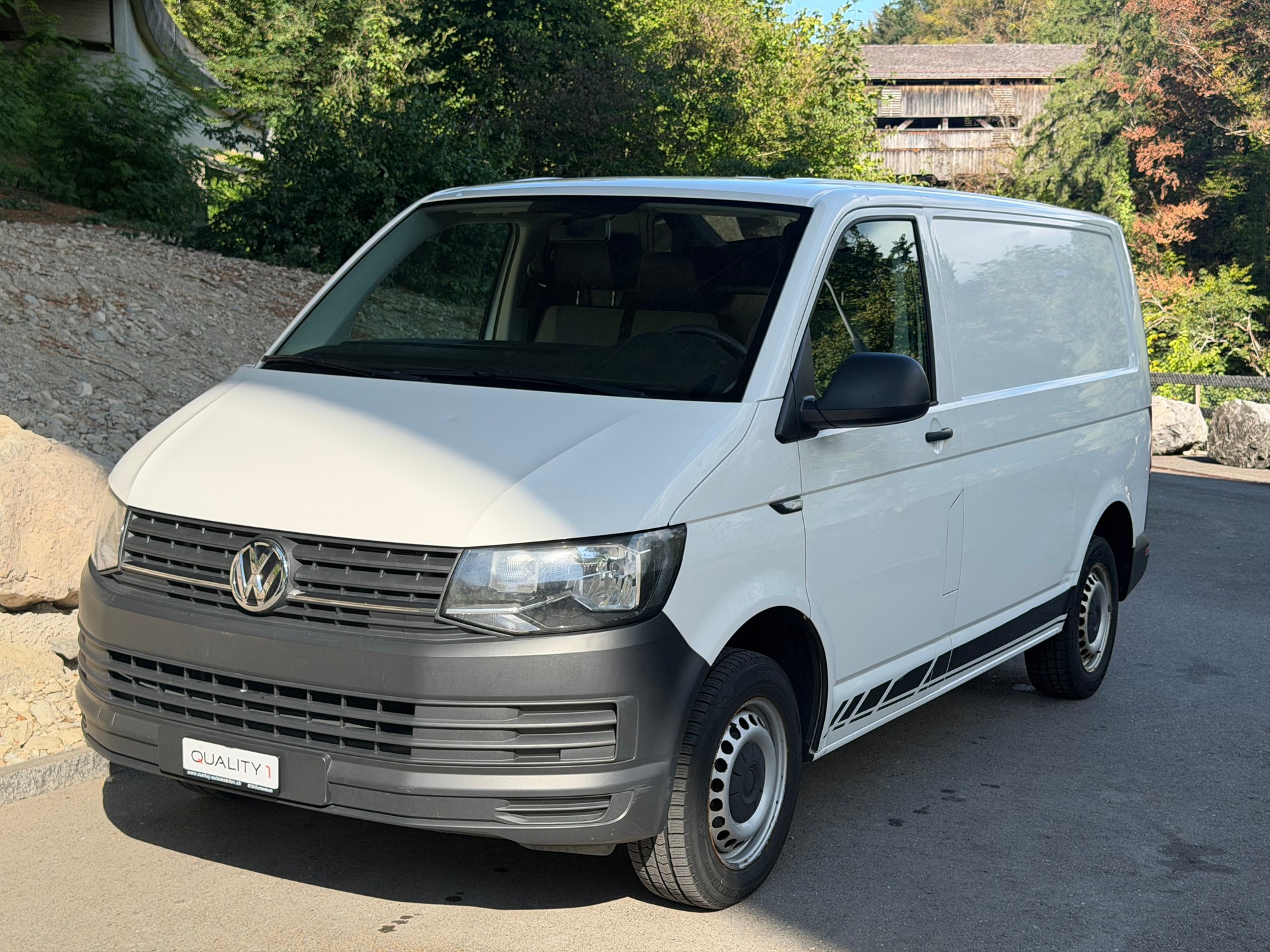 VW T6 2.0 TDI Entry-image-0