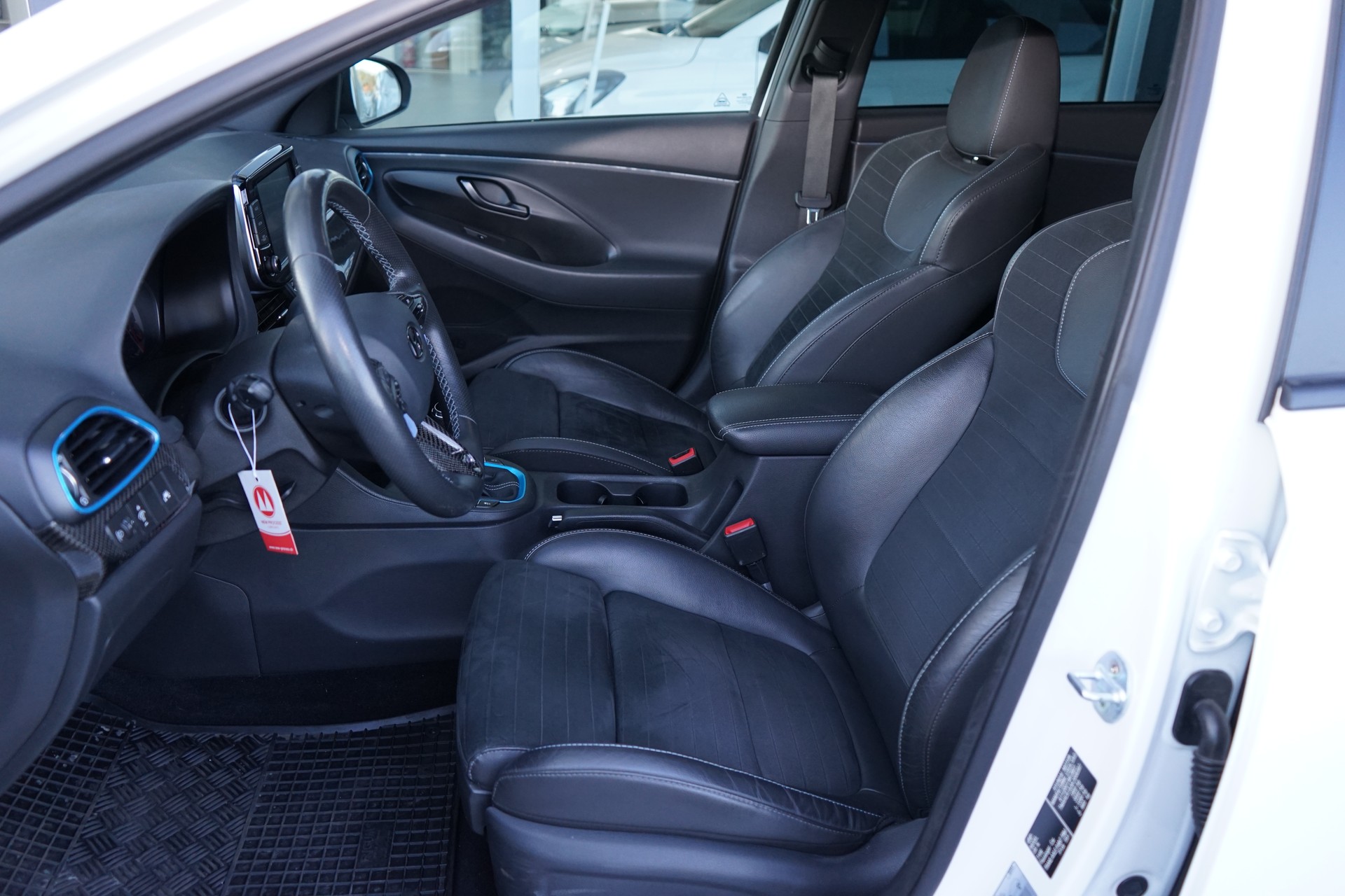 HYUNDAI i30 N 2.0 T-GDi-image-17