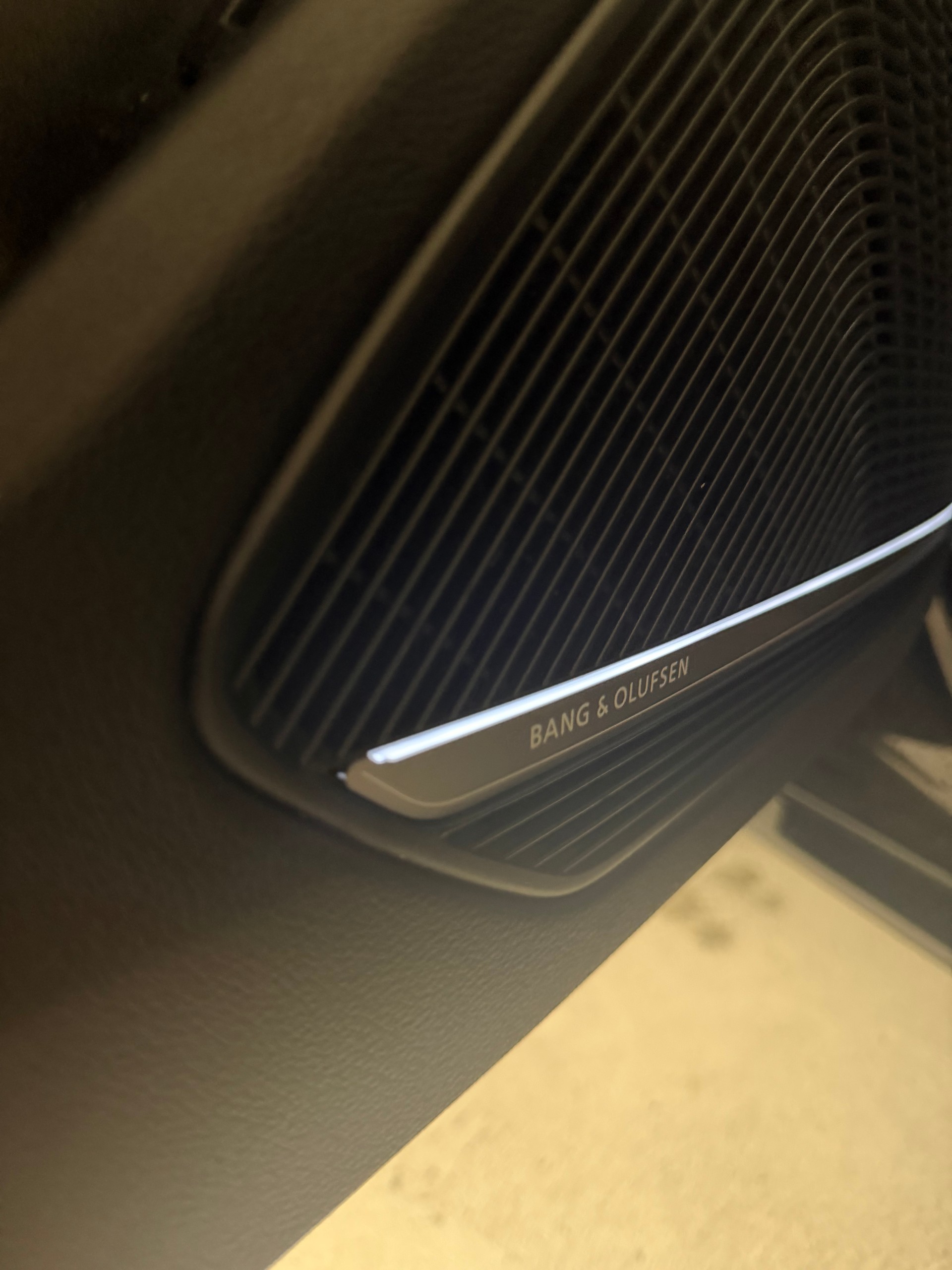 AUDI 2.0 40 TDI Sport quattro S-Tronic-image-4
