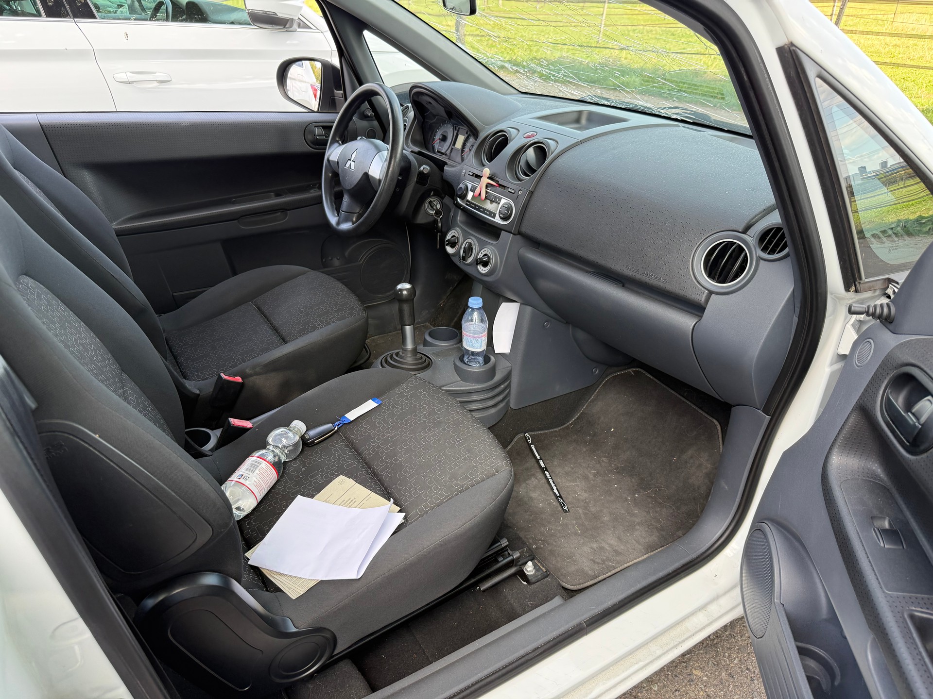 MITSUBISHI Colt 1.1 12V Super Jubilé-image-8