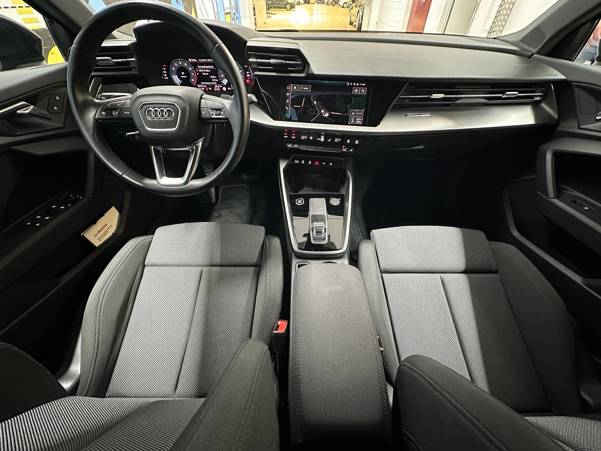 AUDI A3 Sportback 35 TFSI S line S-tronic-image-9