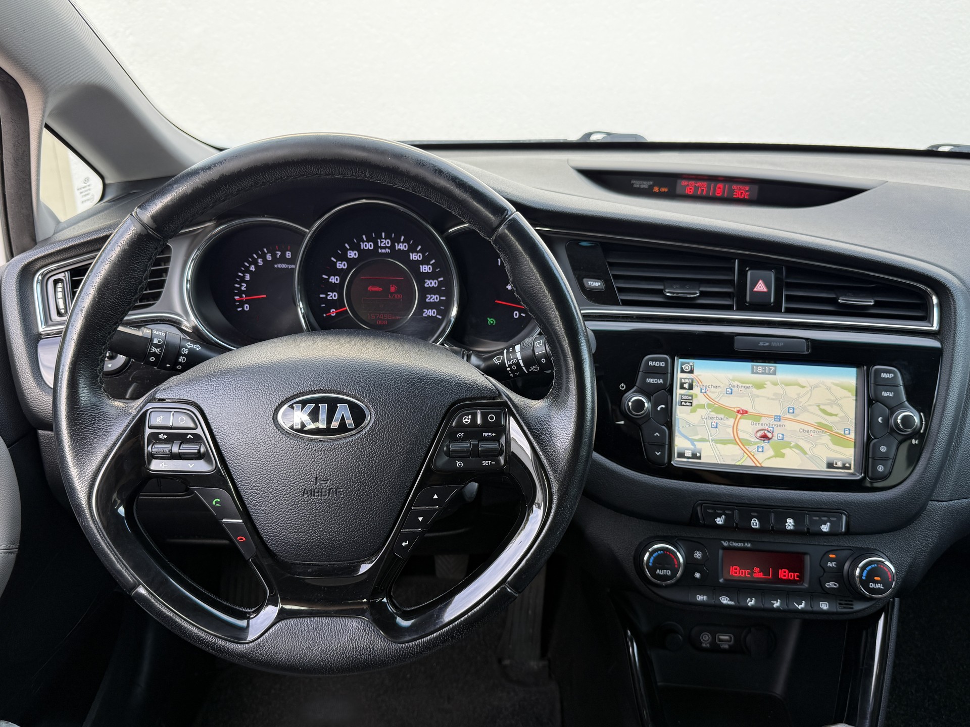 KIA Cee'd 1.0 T-GDi Swiss Champion / ab MFK-image-19