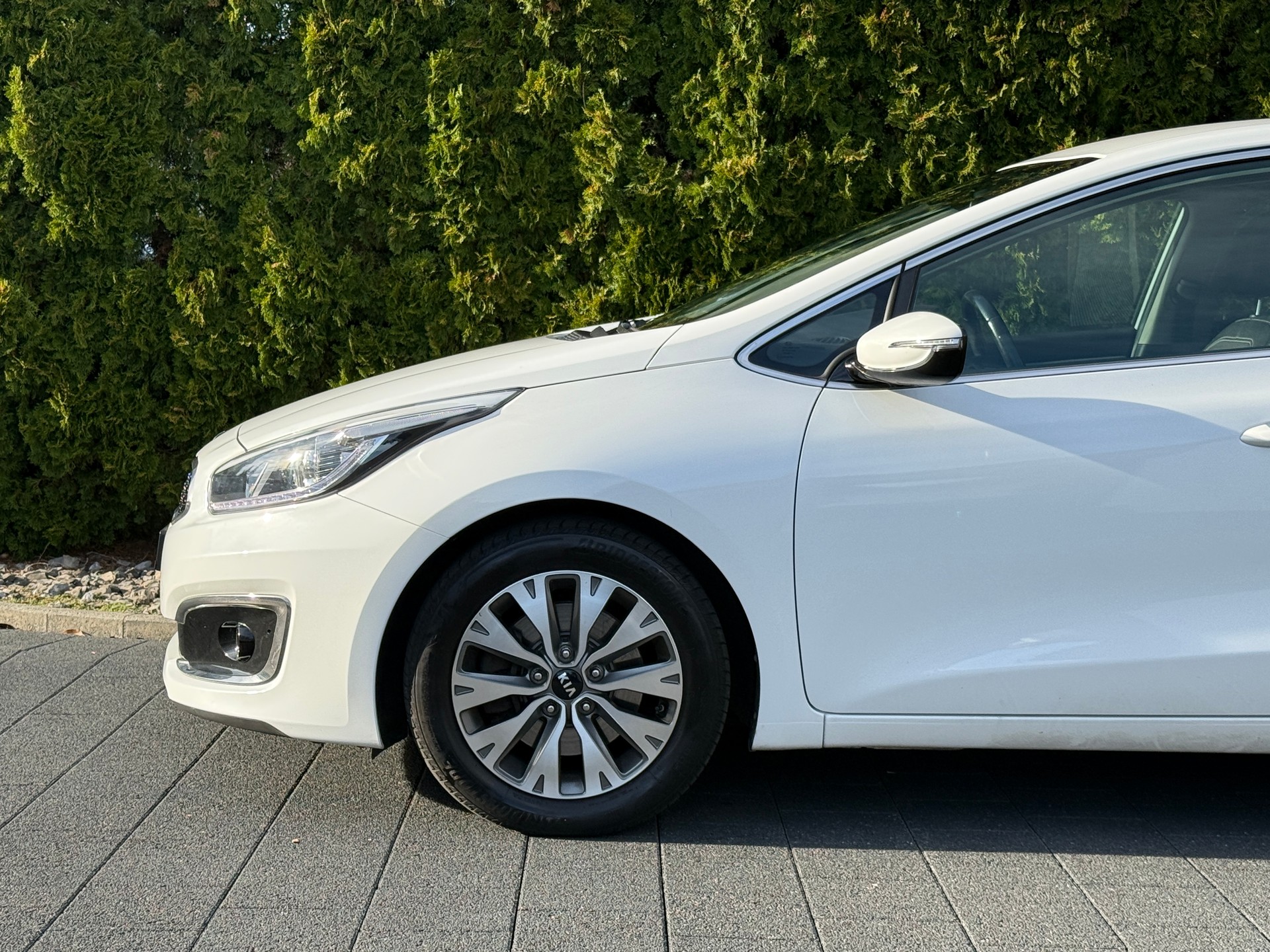 KIA Cee'd 1.0 T-GDi Swiss Champion / ab MFK-image-7