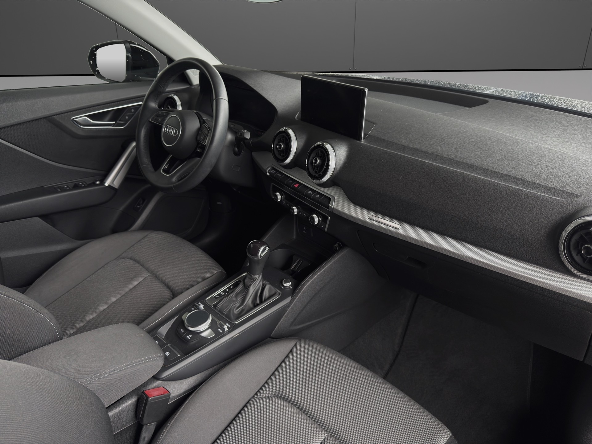 AUDI Q2 35 TFSI S line S-tronic-image-10