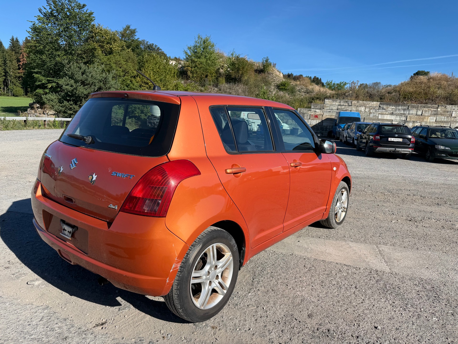 SUZUKI Swift 1.3i 16V GL Top 4x4-image-3