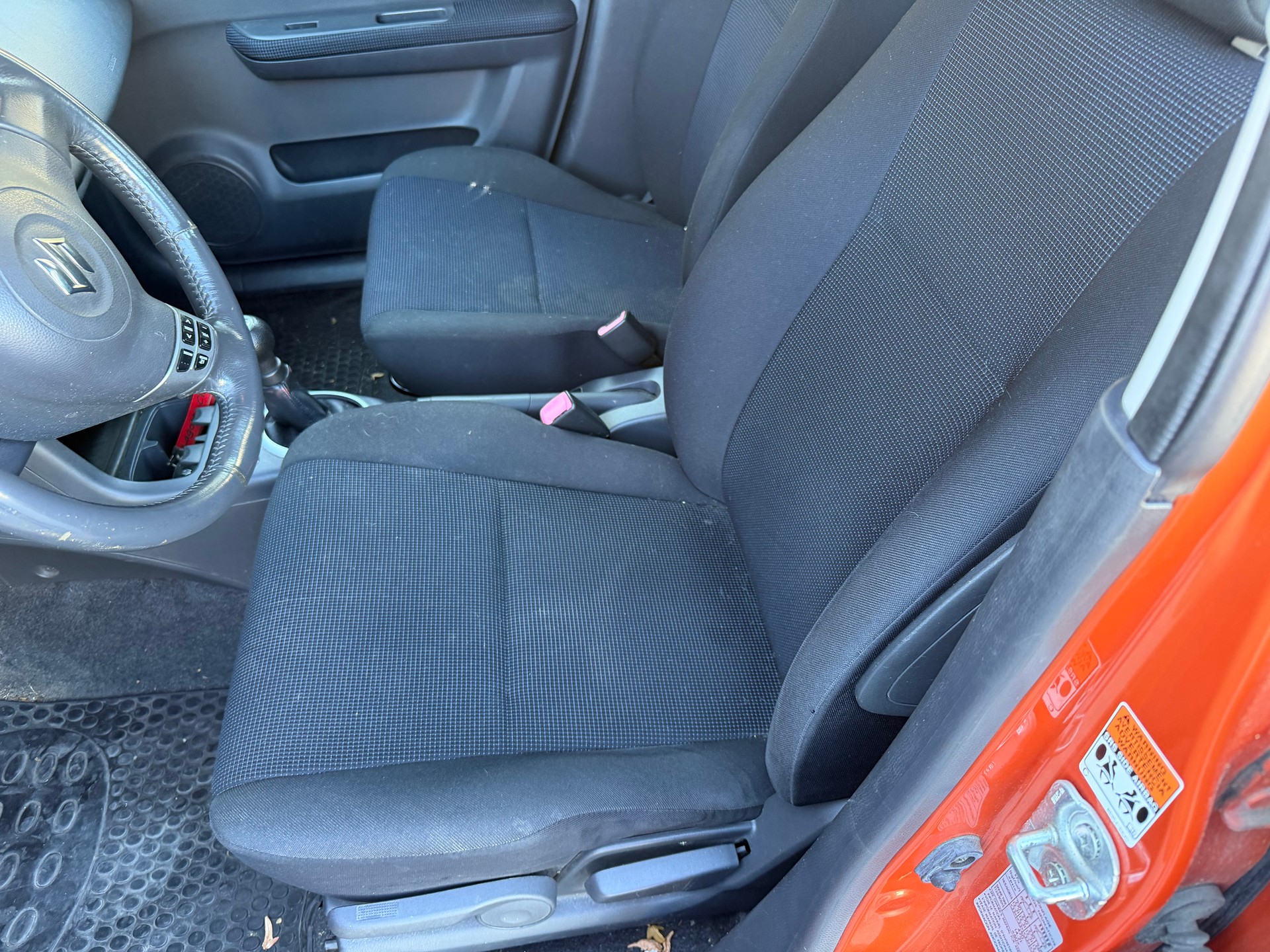 SUZUKI Swift 1.3i 16V GL Top 4x4-image-7