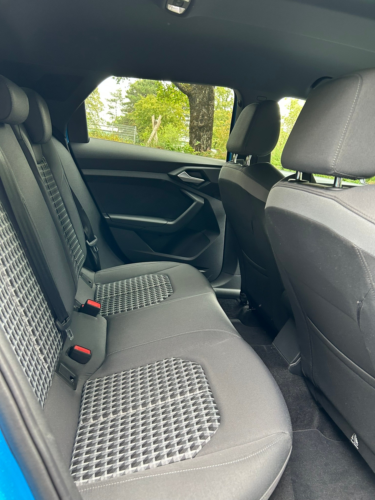 AUDI 1.5 35 TFSI S Line S-Tronic-image-6