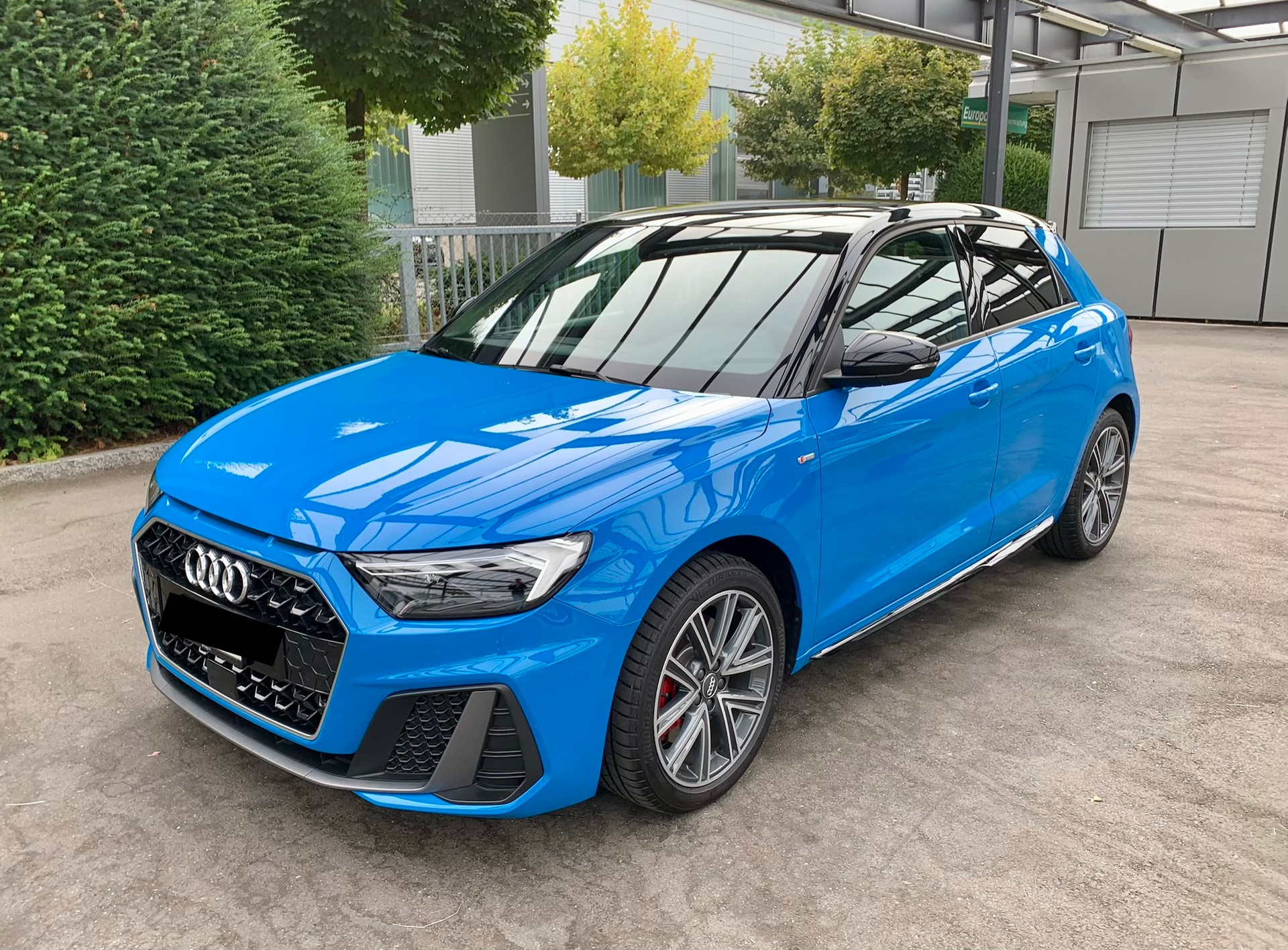 AUDI 1.5 35 TFSI S Line S-Tronic-image-1