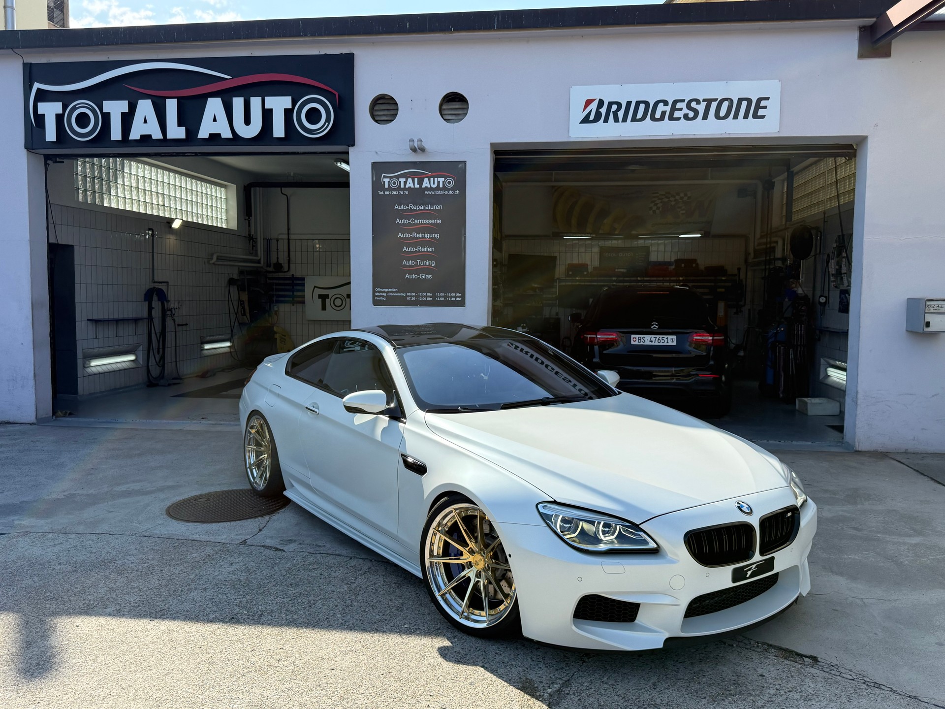 BMW M6 Coupe Competition Individual- Frozen Brilliant White-image-0