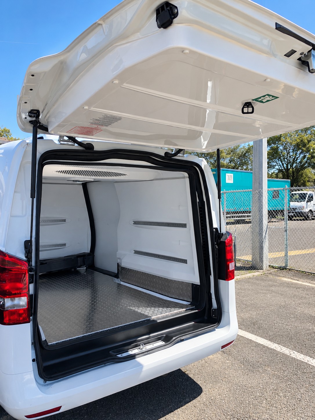 MERCEDES-BENZ Vito 116 CDI Lang 9G-Tronic 4M Frigorifique-image-12
