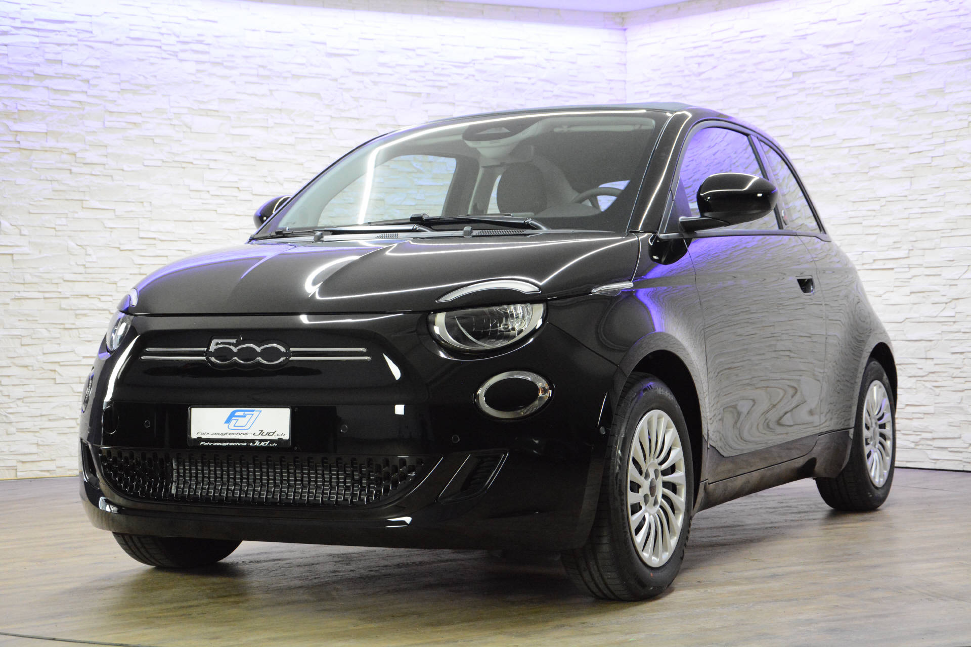 FIAT 500 Red Komfortpaket-image-0