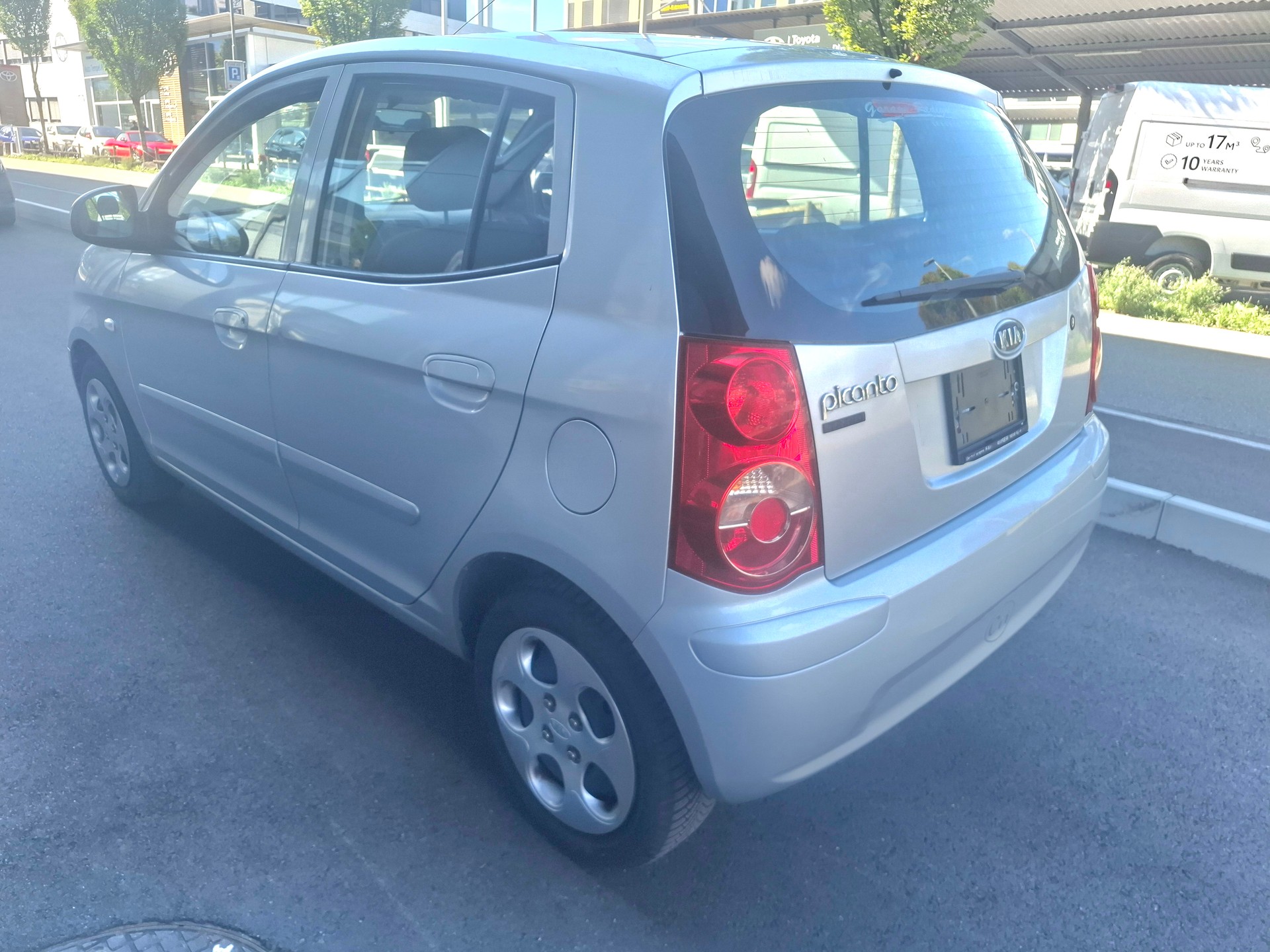 KIA Picanto 1.1 Trend-image-1