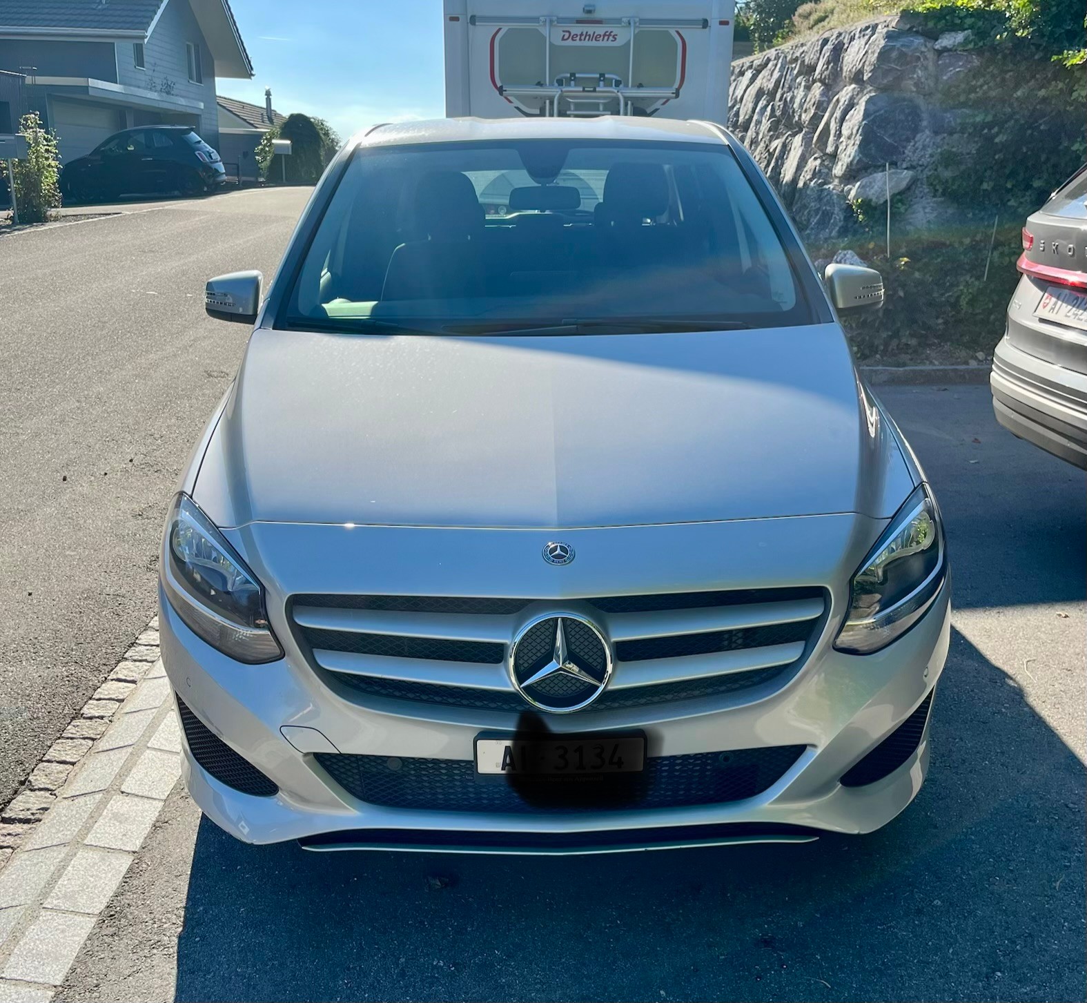 MERCEDES-BENZ B 220 4m-image-1