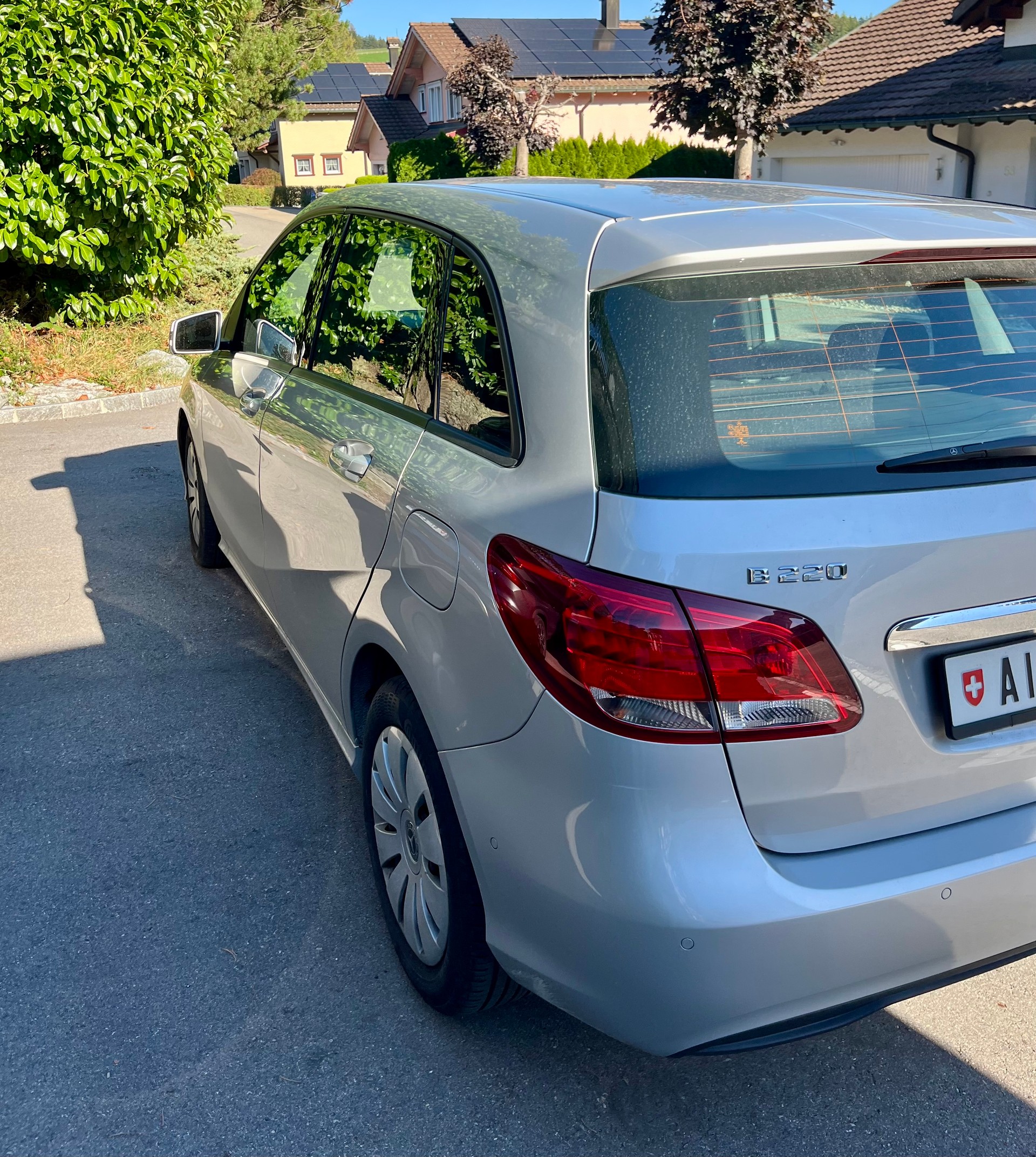 MERCEDES-BENZ B 220 4m-image-2