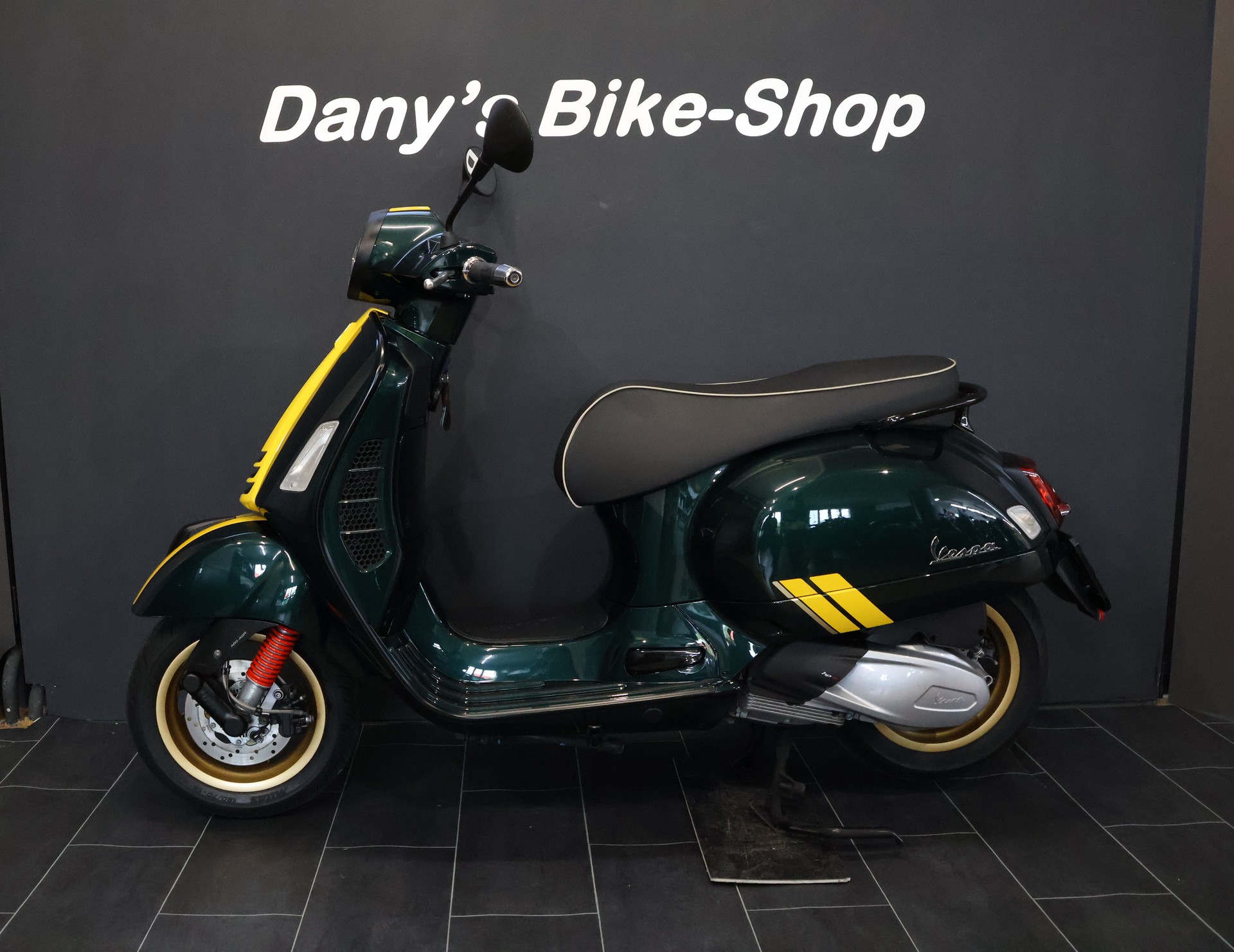 PIAGGIO Vespa GTS 300 HPE Racing Sixties ABS/ASR