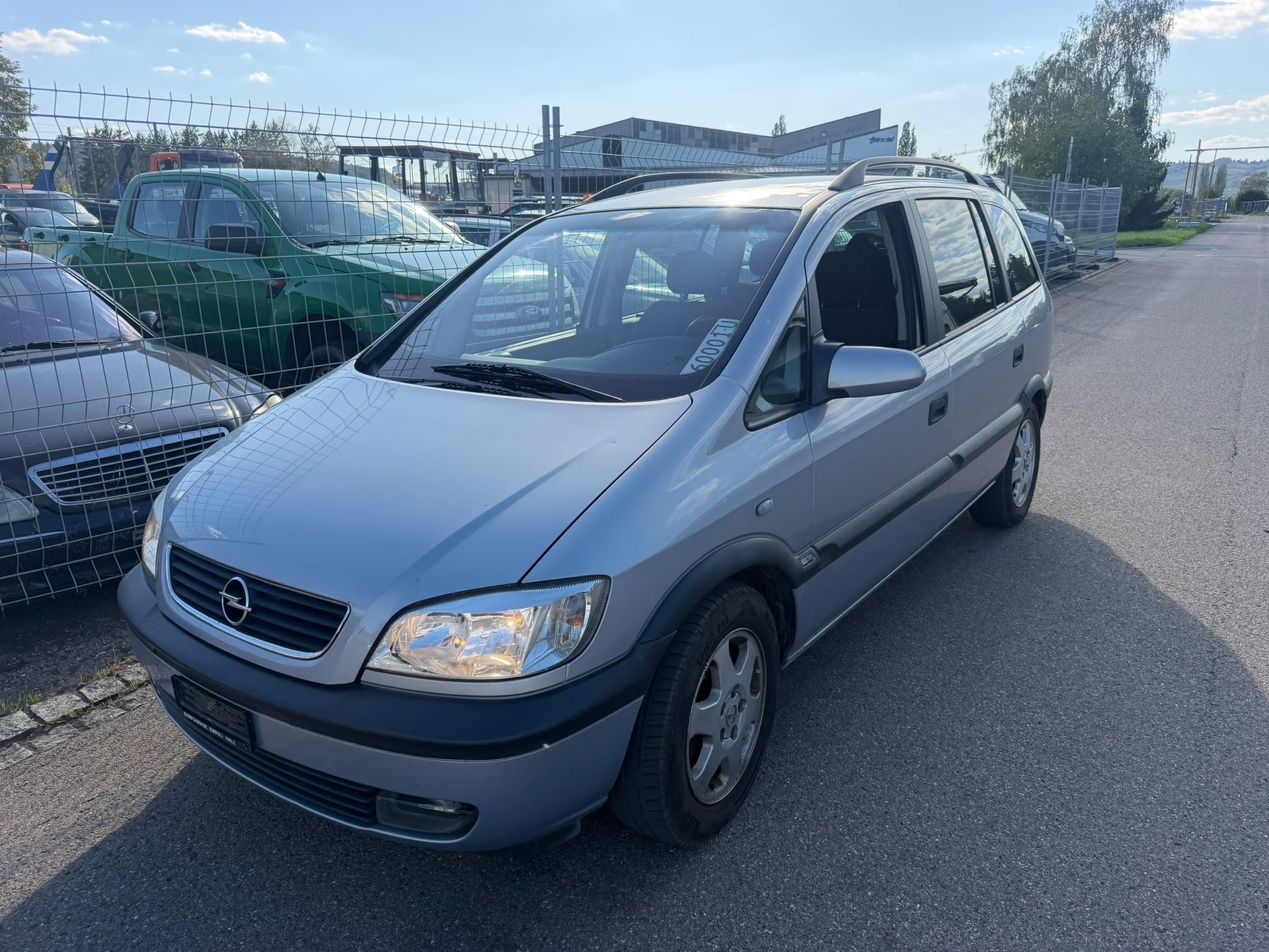 OPEL Zafira 2.2i 16V Comfort-image-0