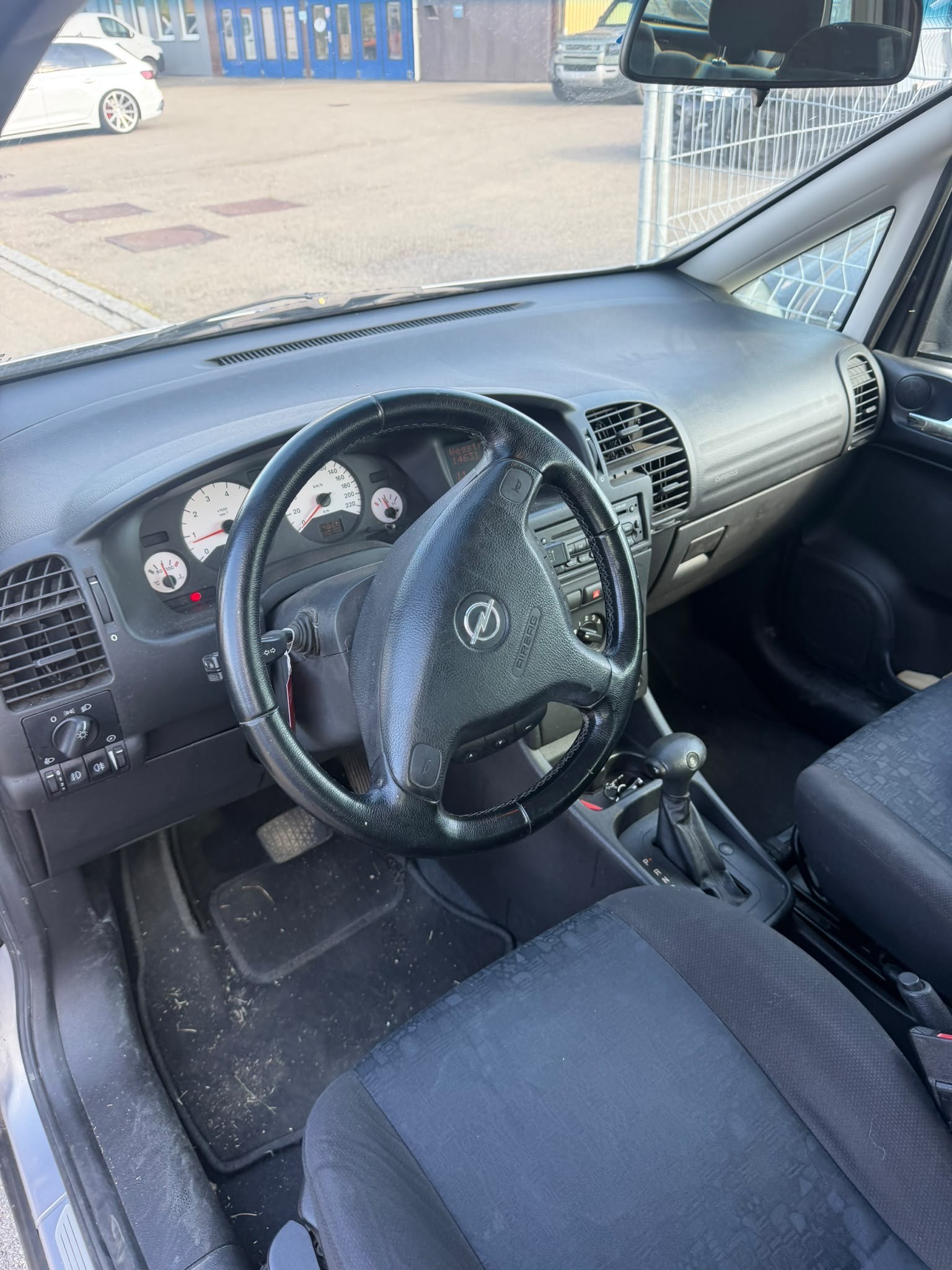 OPEL Zafira 2.2i 16V Comfort-image-5