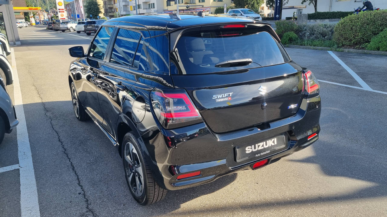SUZUKI Swift 1.2 Piz Sulai Top Hybrid 4x4-image-5