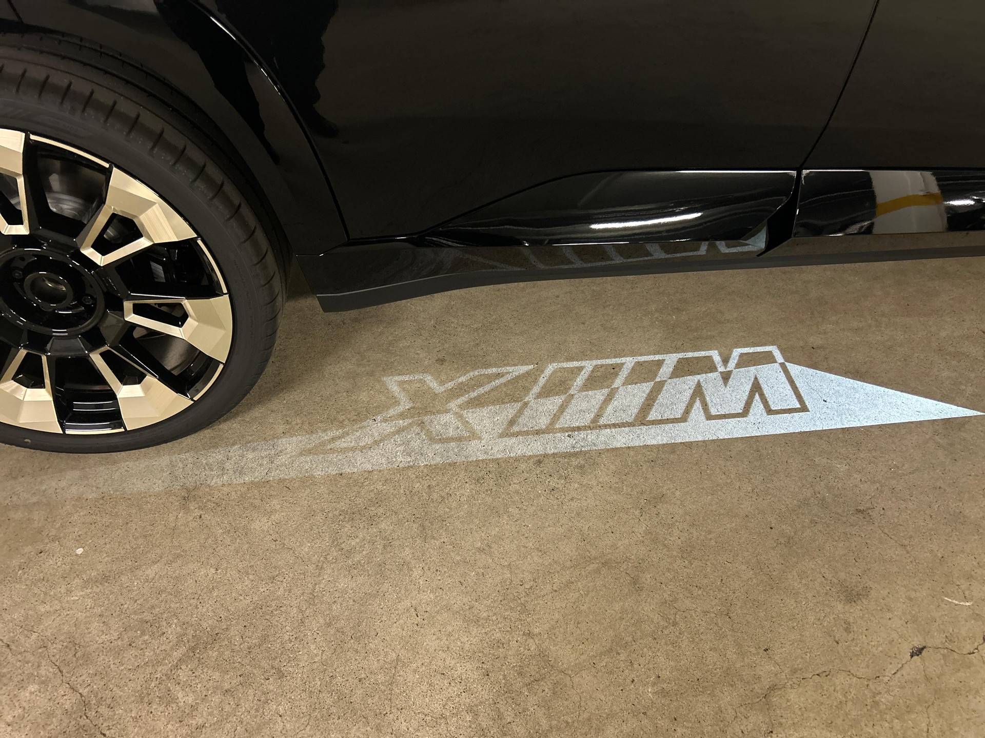 BMW XM Label Plug-in Hybrid-image-28